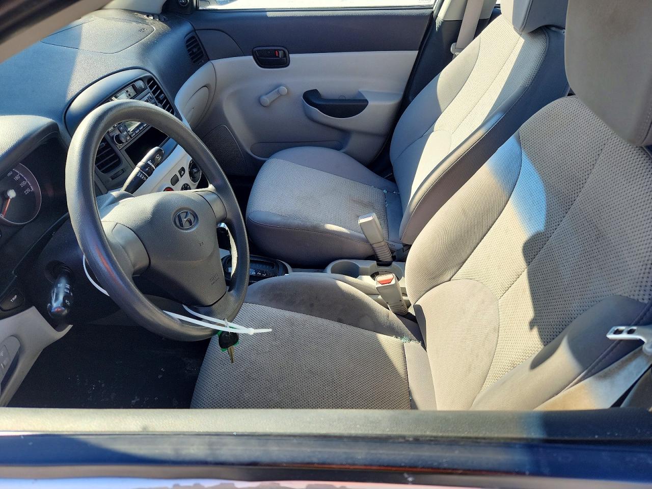 2011 Hyundai Accent Gls Silver vin: KMHCN4BC9BU593295
