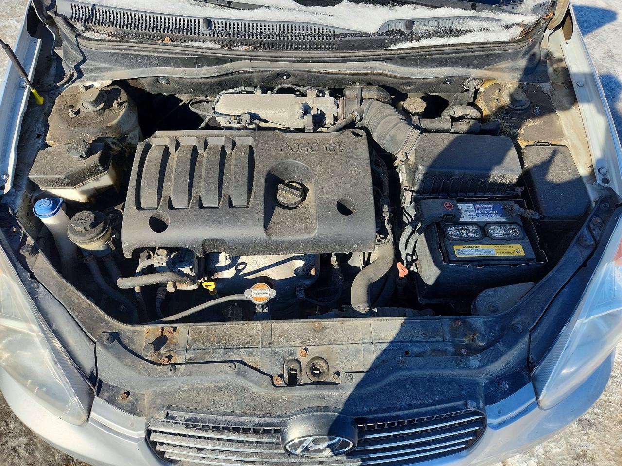 2011 Hyundai Accent Gls Silver vin: KMHCN4BC9BU593295