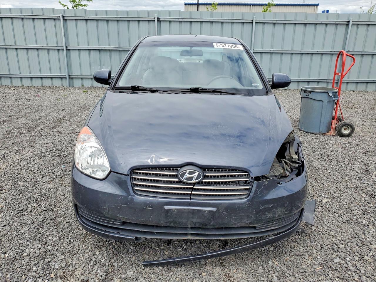 2011 Hyundai Accent Gls Gray vin: KMHCN4BCXBU621878