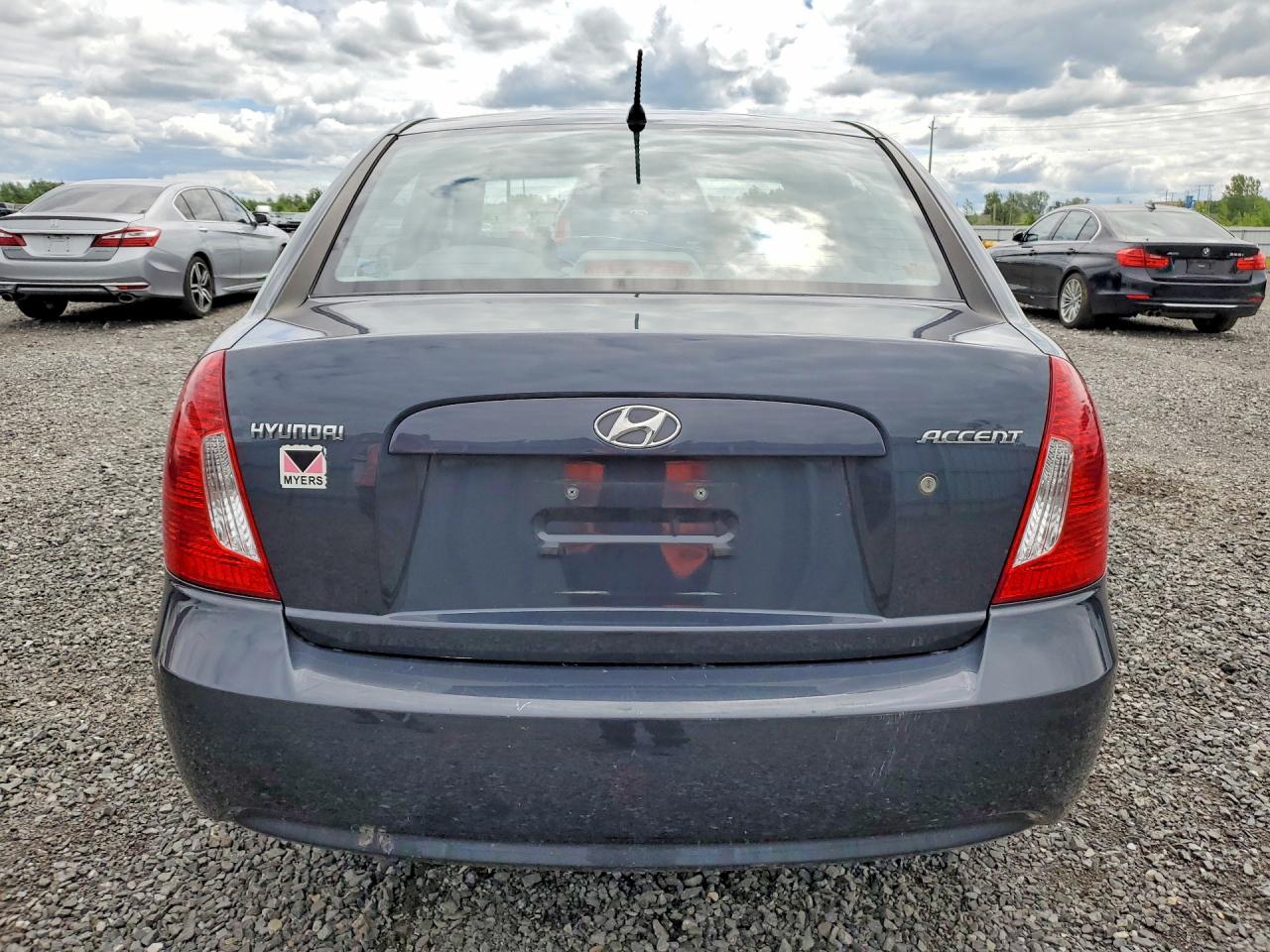 2011 Hyundai Accent Gls Gray vin: KMHCN4BCXBU621878