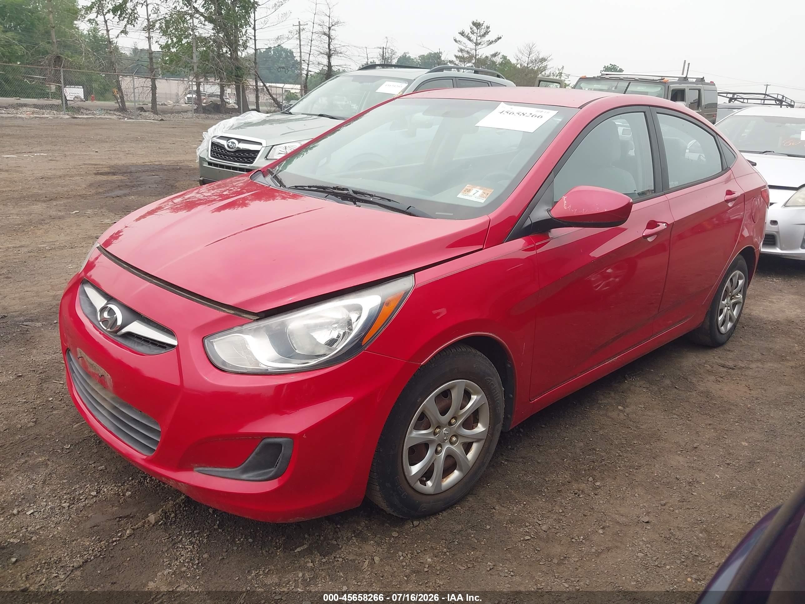 2013 Hyundai Accent Gls Red vin: KMHCT4AE0DU280227