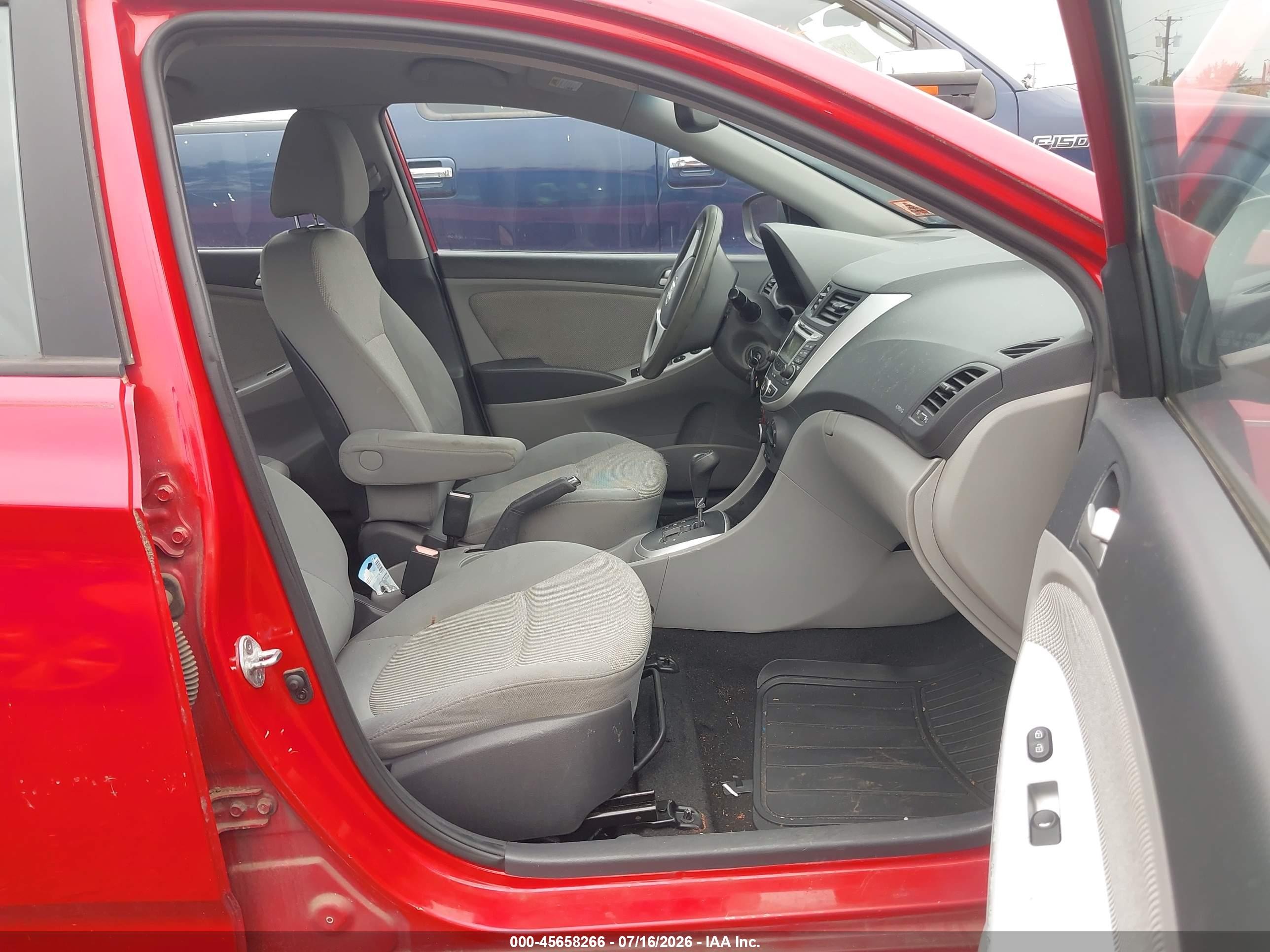 2013 Hyundai Accent Gls Red vin: KMHCT4AE0DU280227