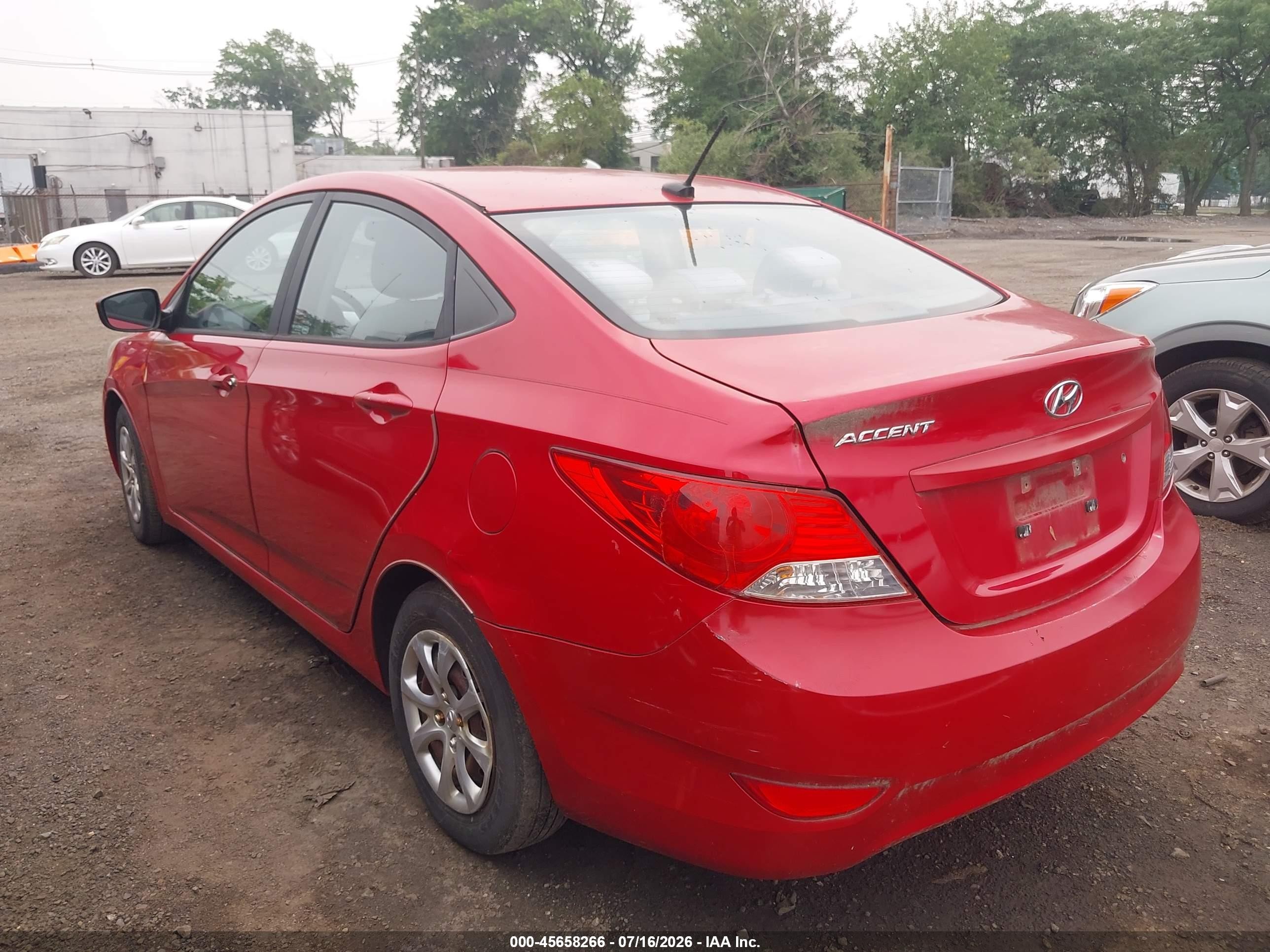 2013 Hyundai Accent Gls Red vin: KMHCT4AE0DU280227