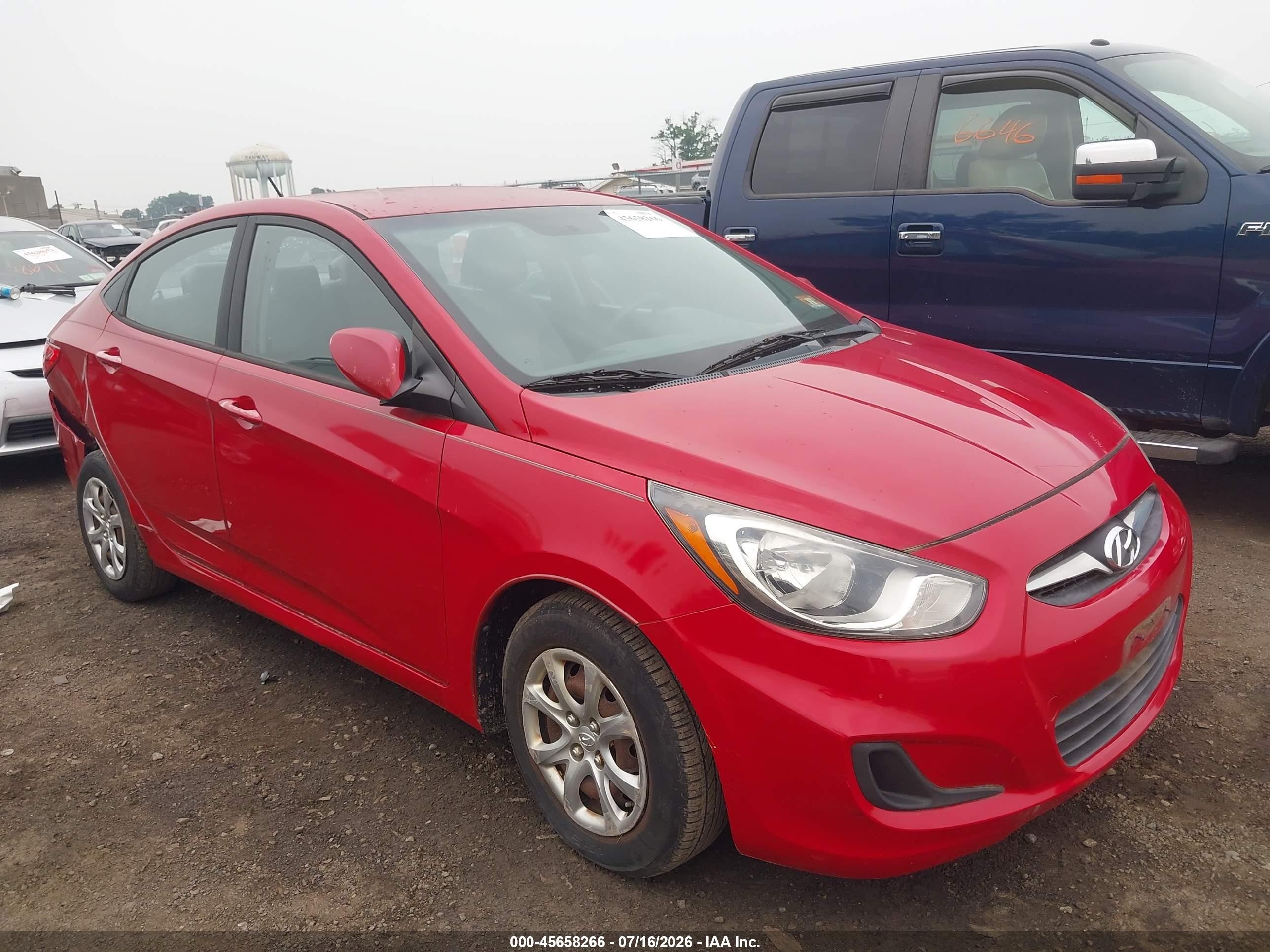 2013 Hyundai Accent Gls Red vin: KMHCT4AE0DU280227
