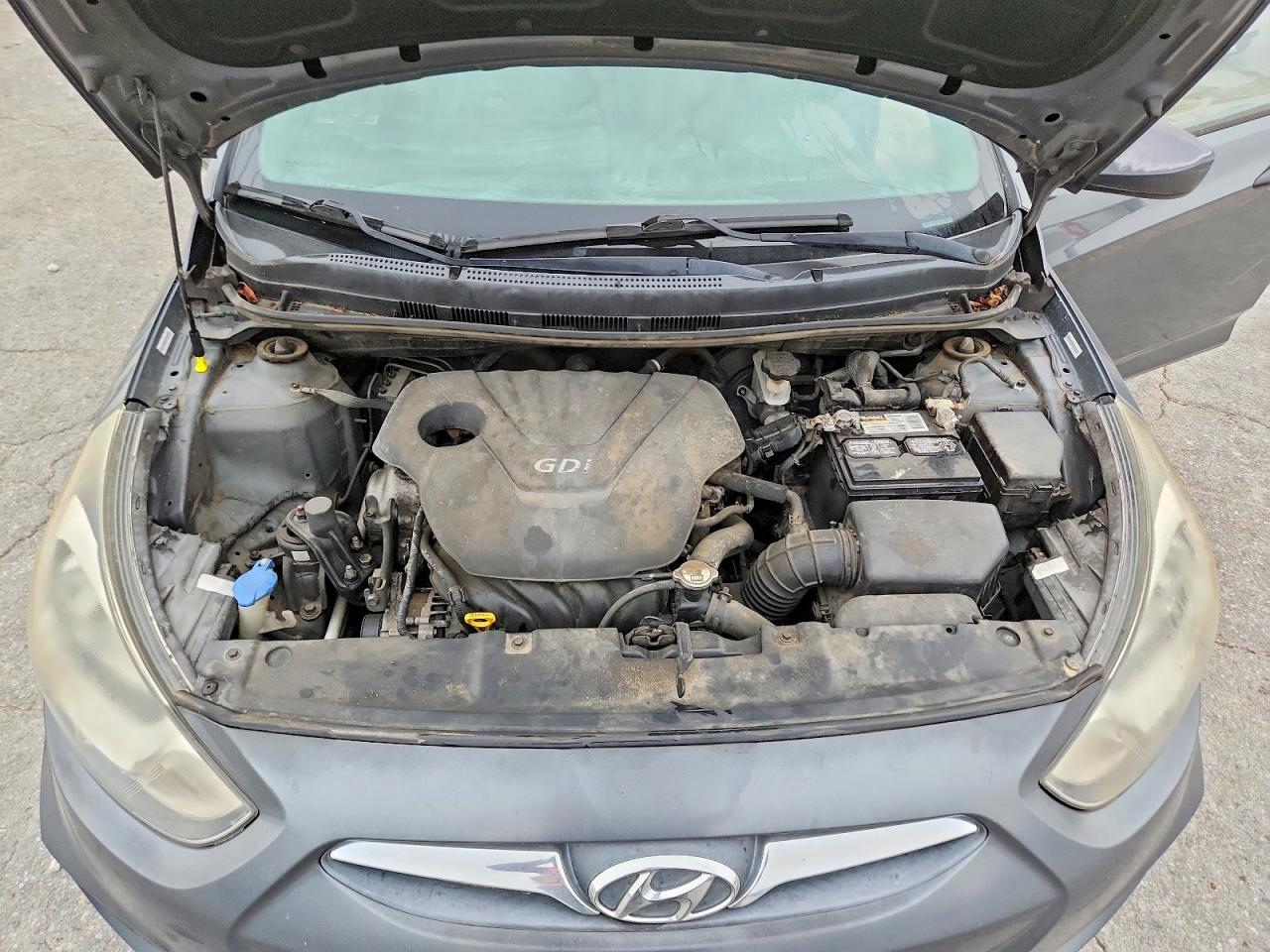 2013 Hyundai Accent Gls Gray vin: KMHCT4AE0DU298498