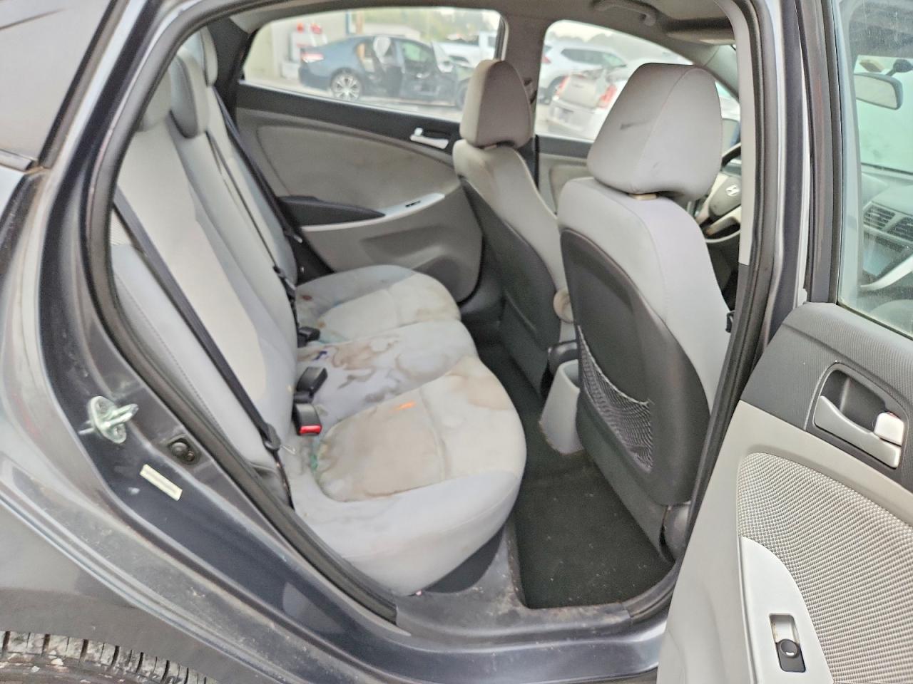 2013 Hyundai Accent Gls Gray vin: KMHCT4AE0DU298498