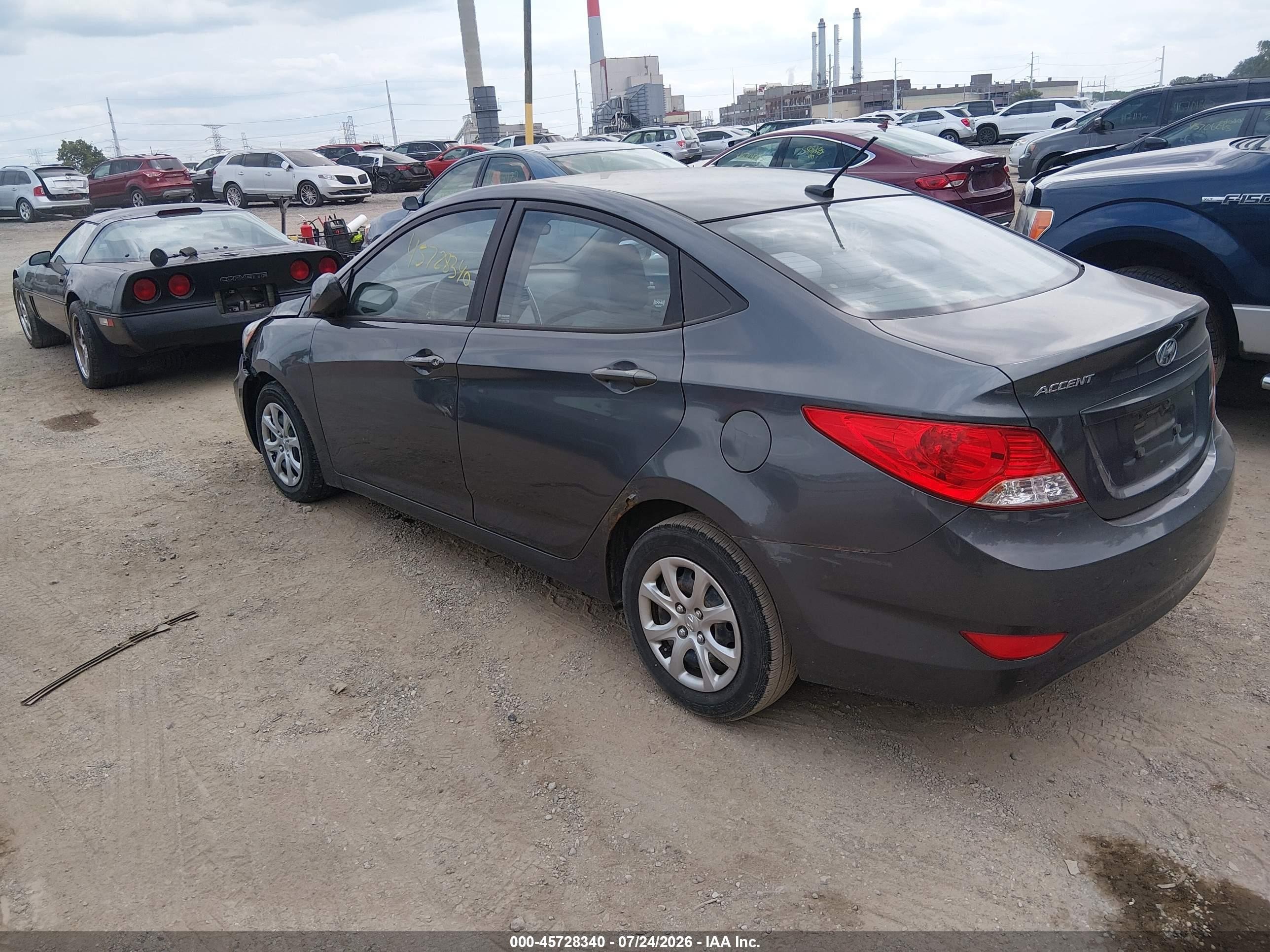 2013 Hyundai Accent Gls Gray vin: KMHCT4AE0DU349322