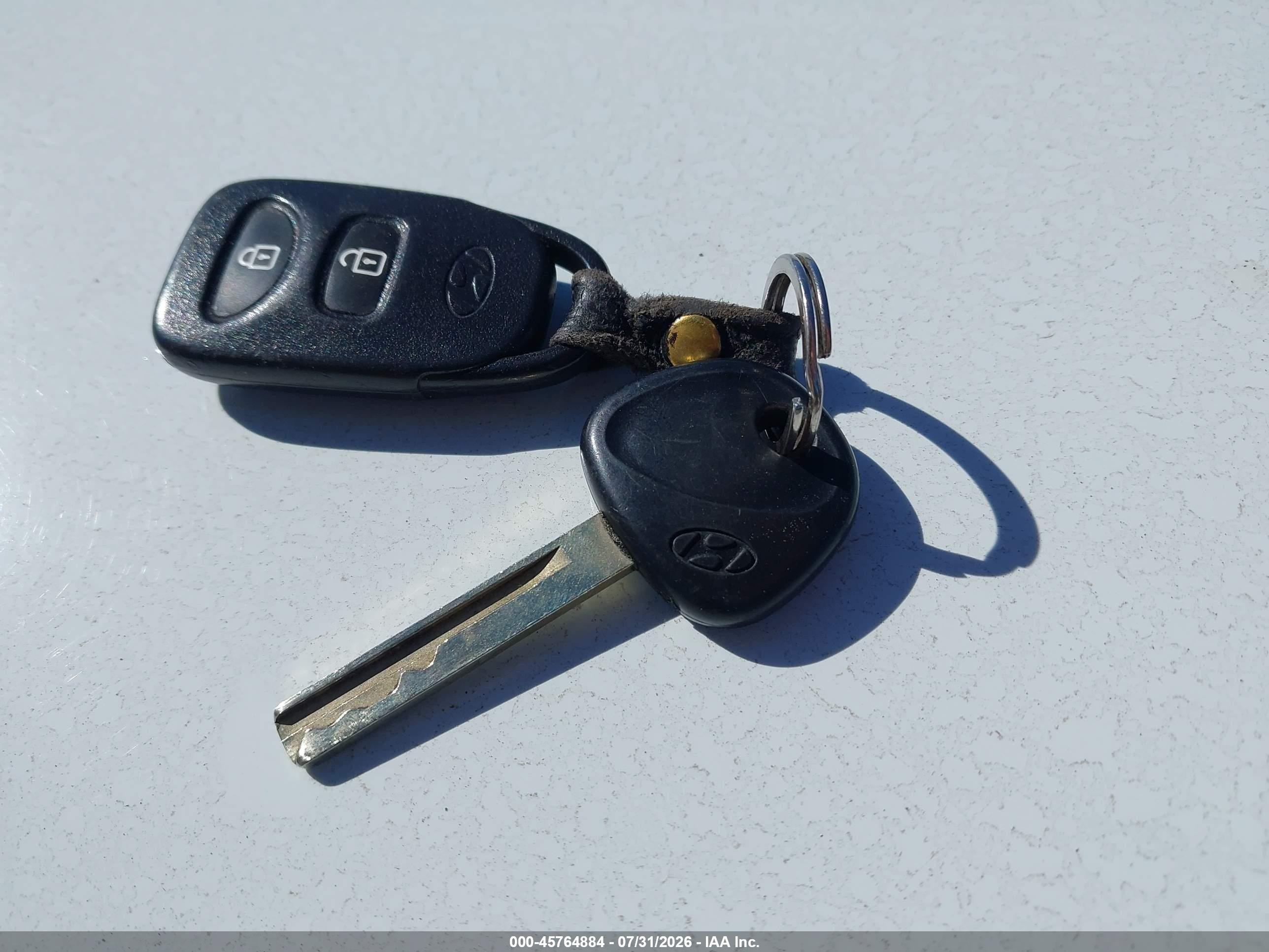2013 Hyundai Accent Gls White vin: KMHCT4AE0DU368324