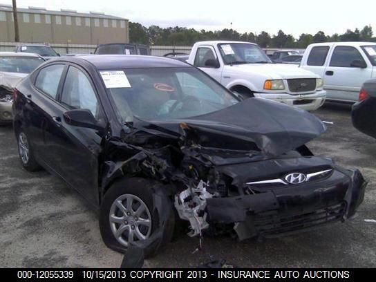 2013 Hyundai Accent Gls 4-door vin: KMHCT4AE0DU394907