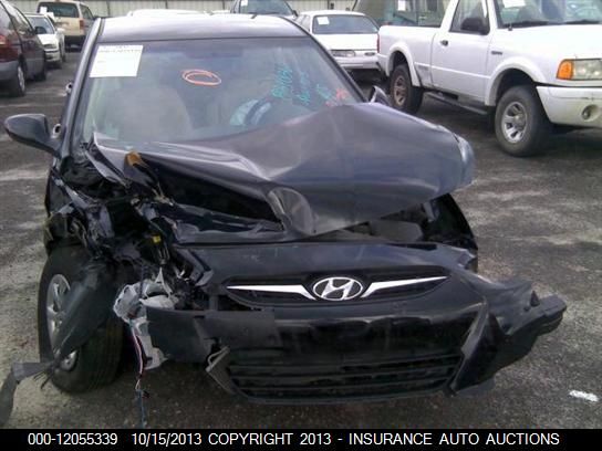 2013 Hyundai Accent Gls 4-door vin: KMHCT4AE0DU394907