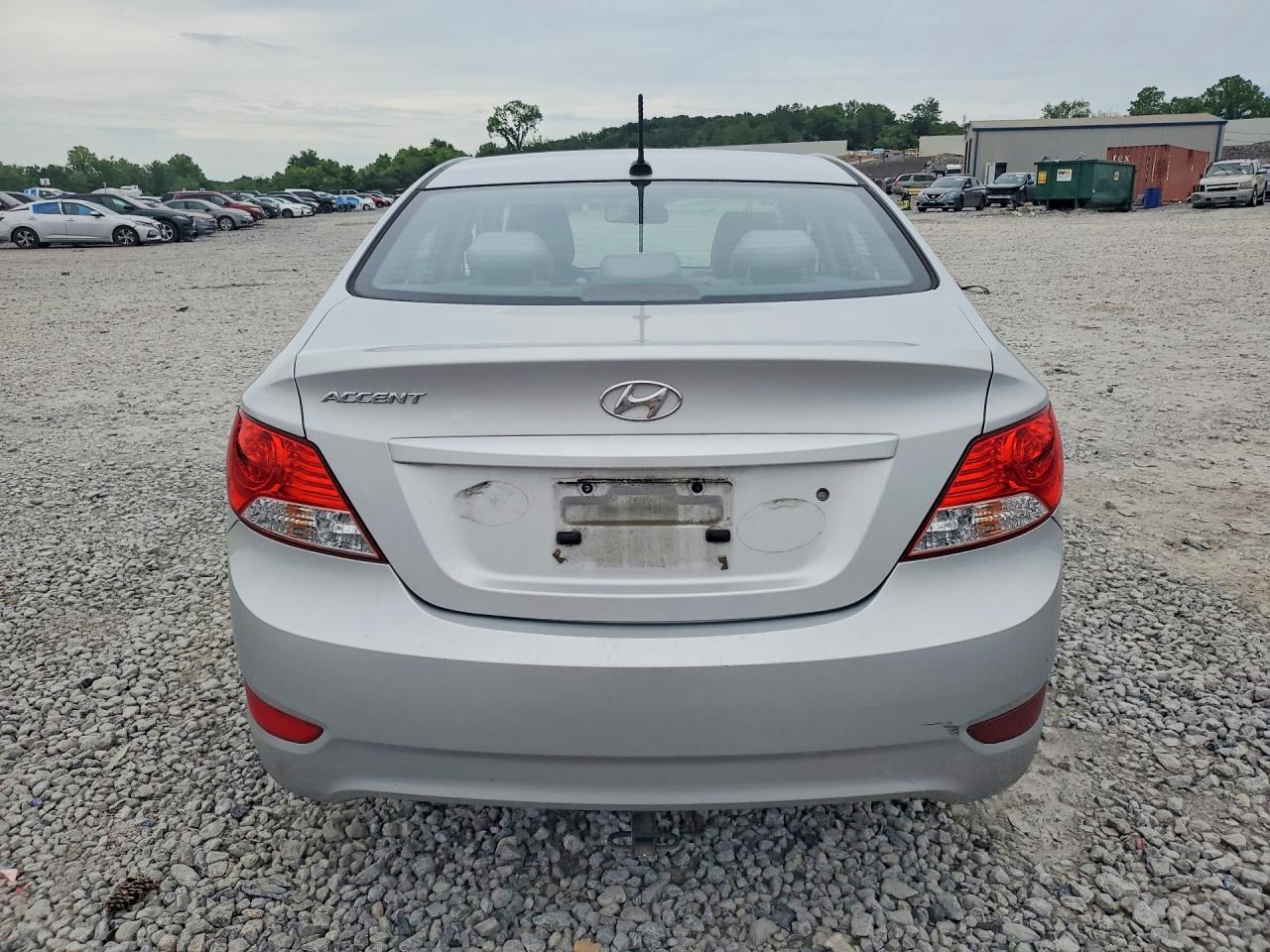 2013 Hyundai Accent Gls Silver vin: KMHCT4AE0DU429011