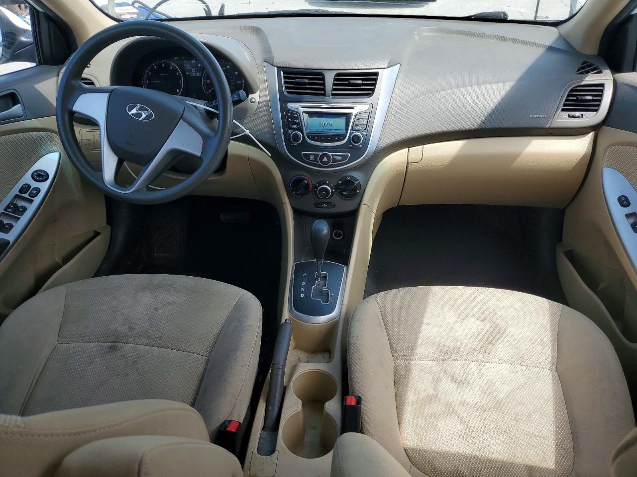 2013 Hyundai Accent Gls White vin: KMHCT4AE0DU496028