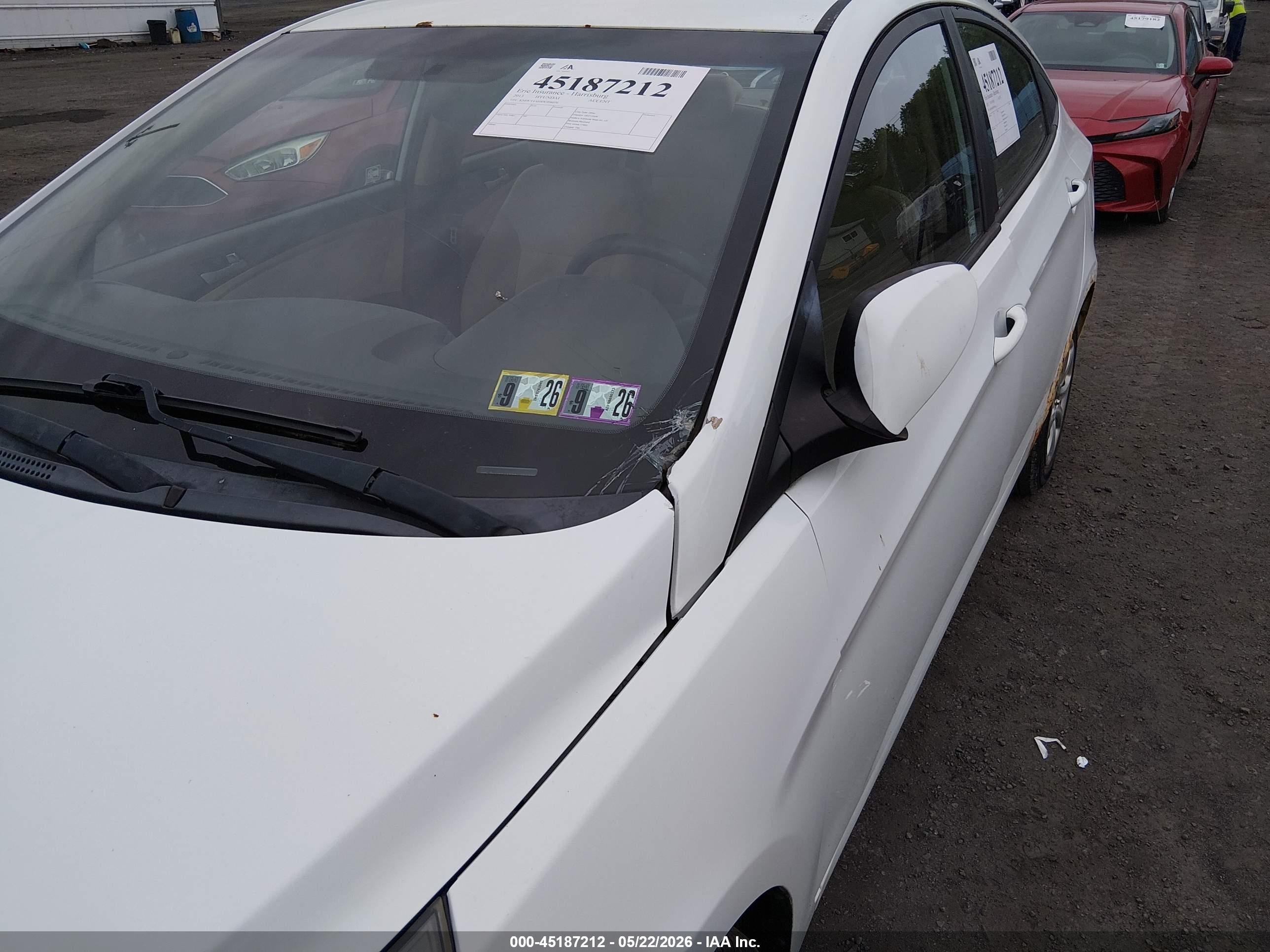 2013 Hyundai Accent Gls White vin: KMHCT4AE0DU496076