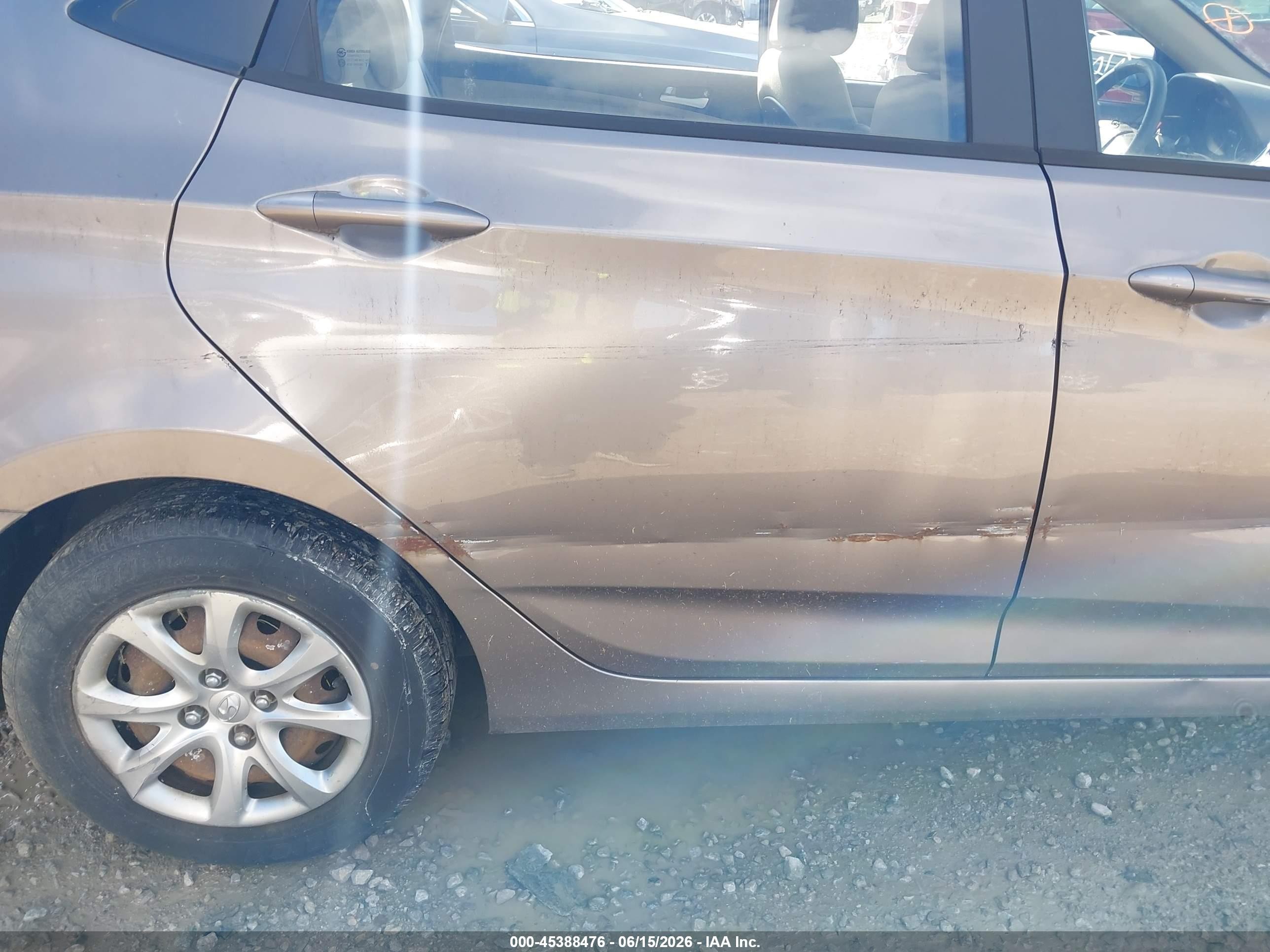 2013 Hyundai Accent Gls Brown vin: KMHCT4AE0DU496708