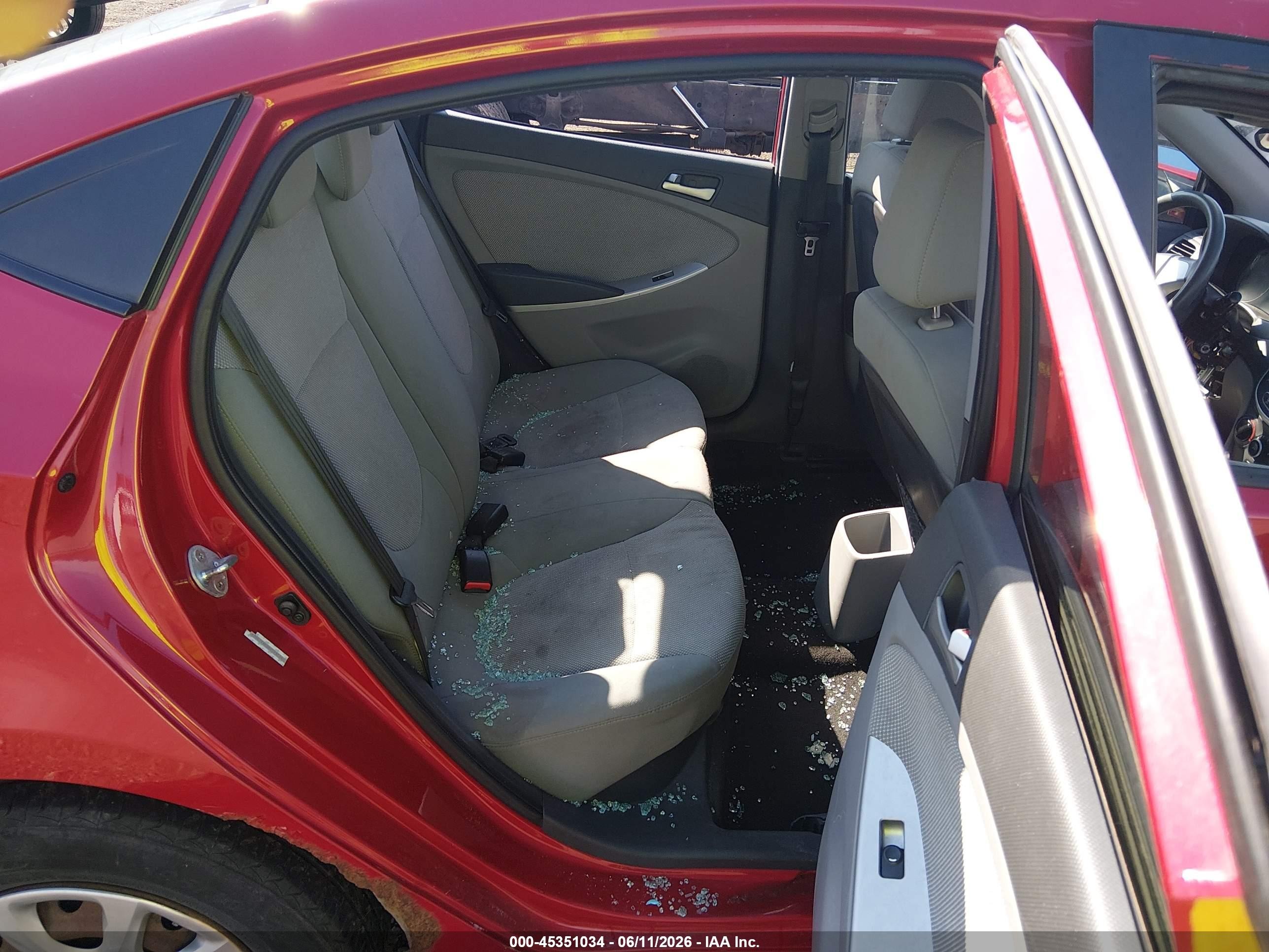 2013 Hyundai Accent Gls Maroon vin: KMHCT4AE0DU518156