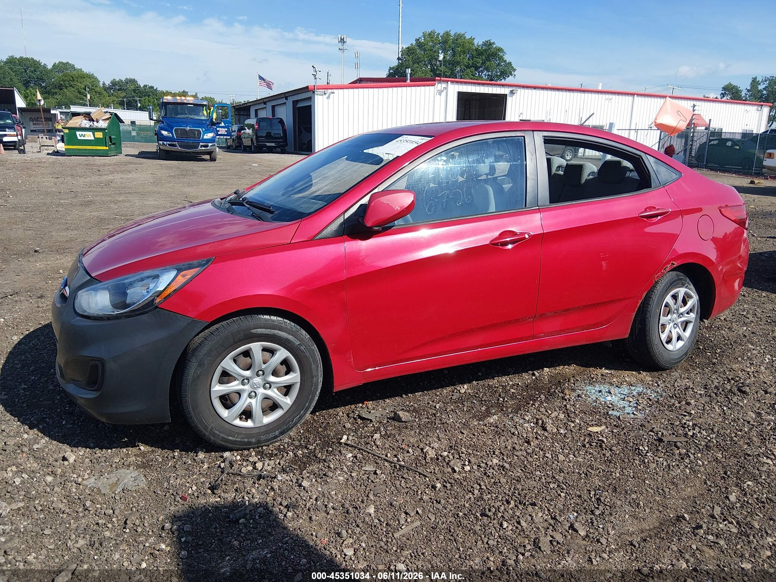2013 Hyundai Accent Gls Maroon vin: KMHCT4AE0DU518156