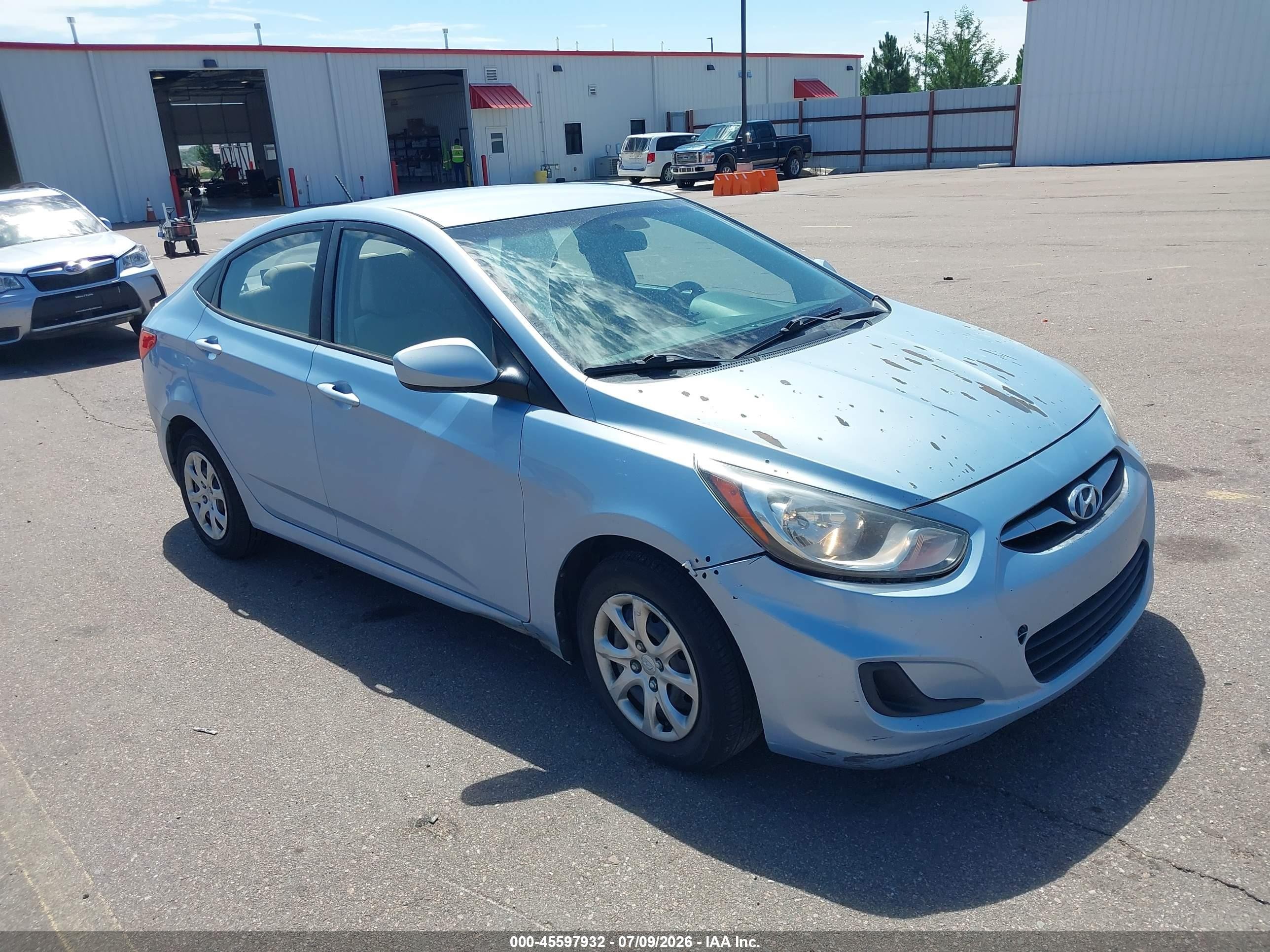 2013 Hyundai Accent Gls Light Blue vin: KMHCT4AE0DU522675