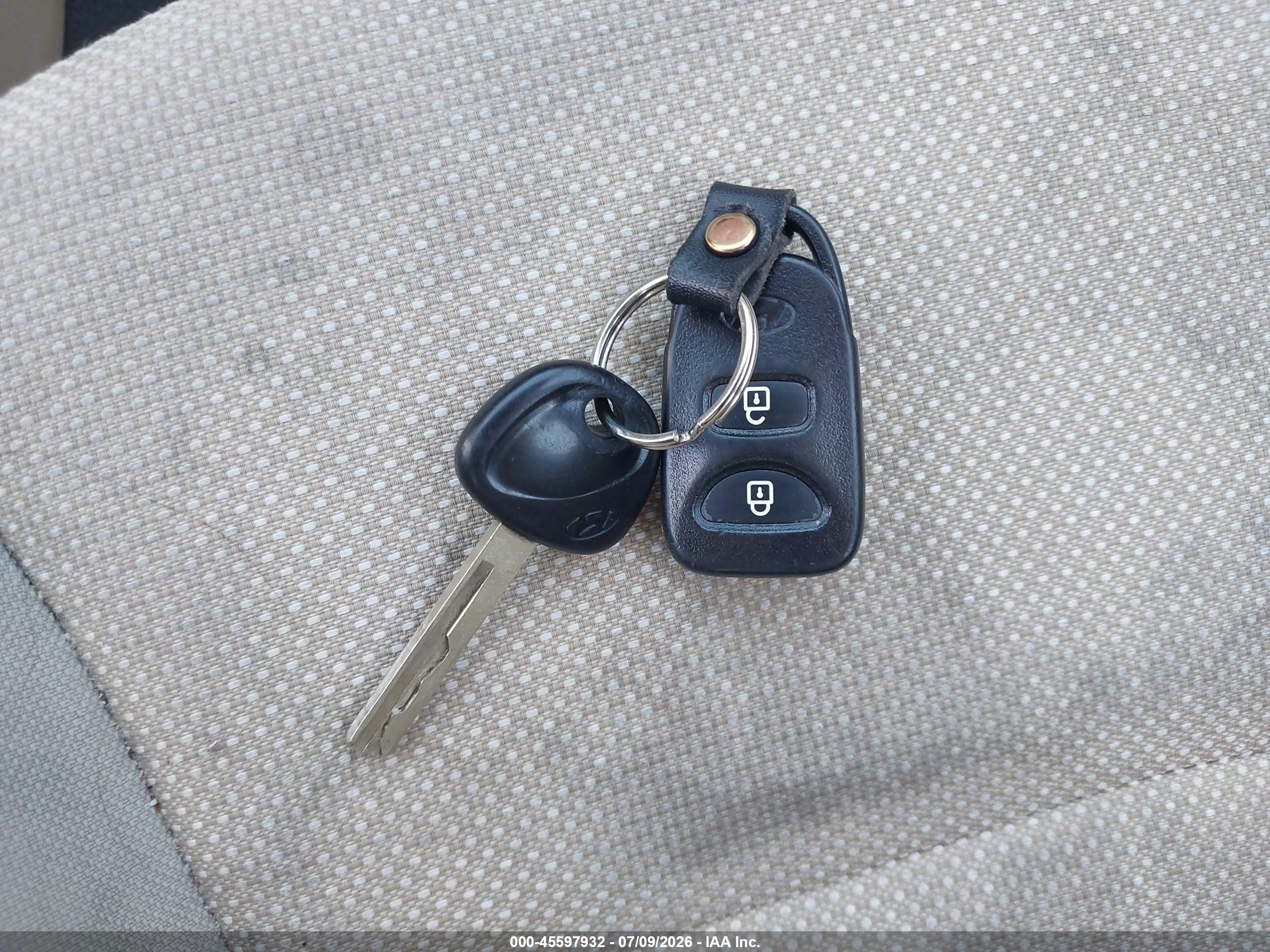 2013 Hyundai Accent Gls Light Blue vin: KMHCT4AE0DU522675