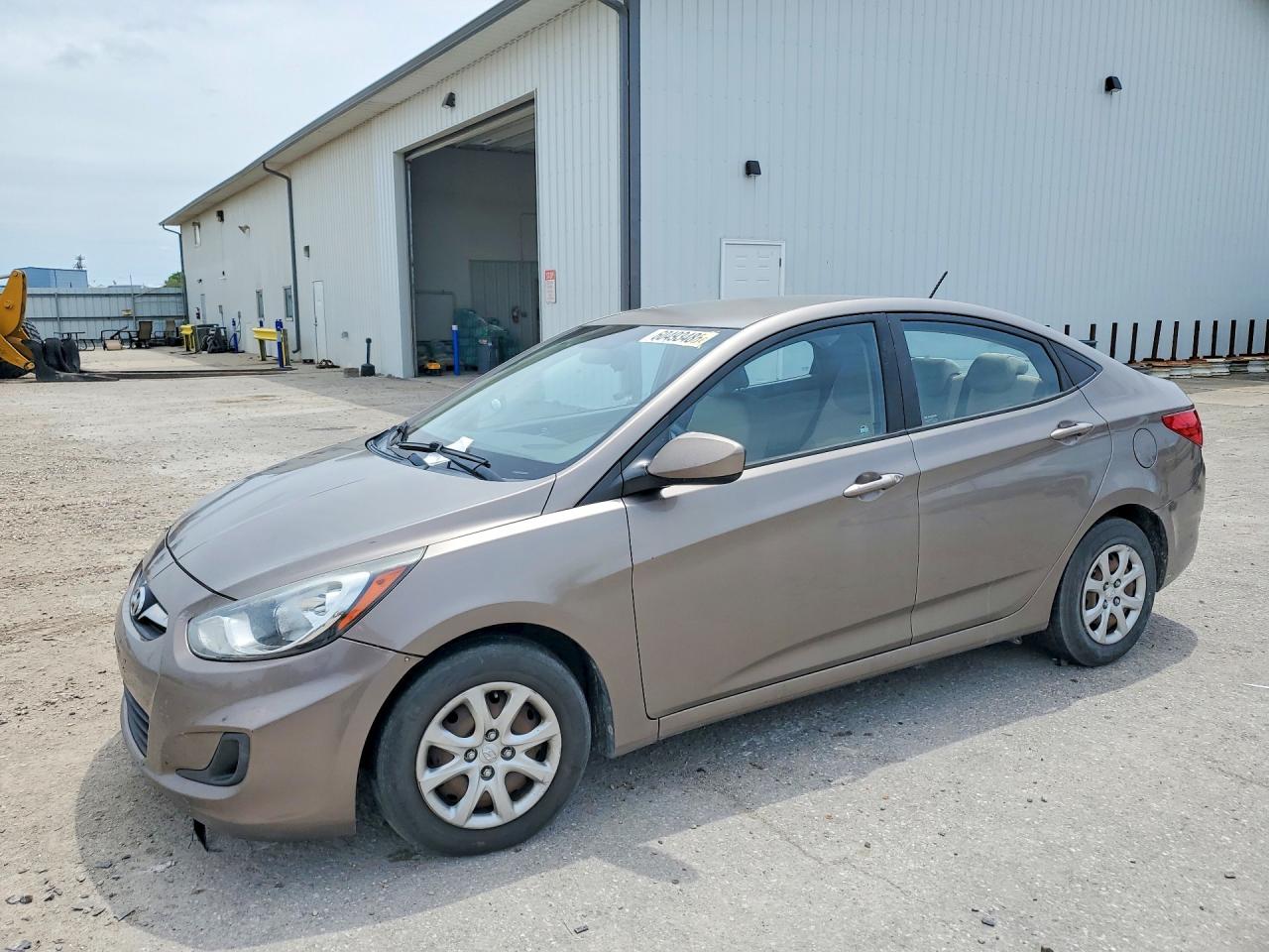 2013 Hyundai Accent Gls Beige vin: KMHCT4AE0DU543011