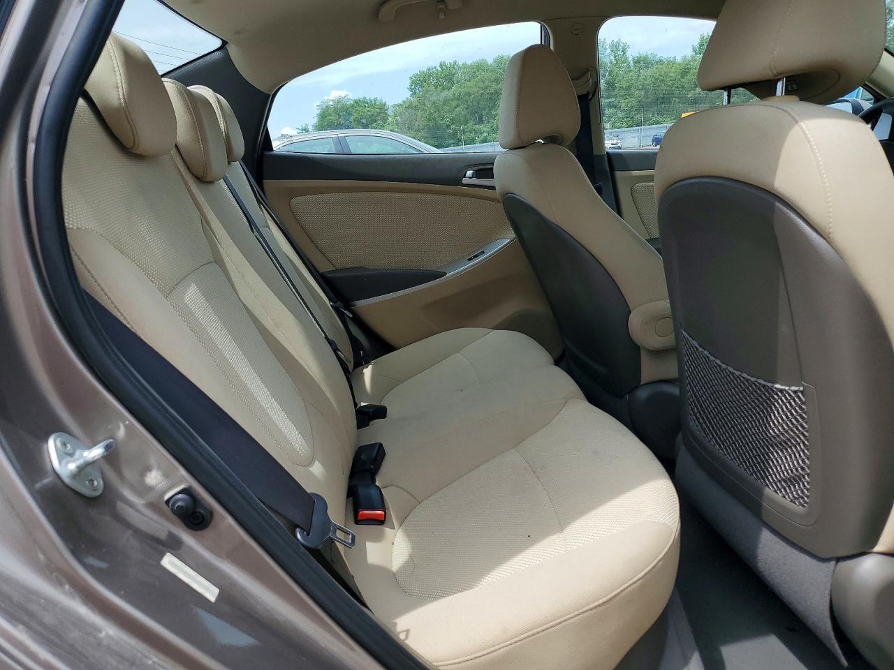 2013 Hyundai Accent Gls Beige vin: KMHCT4AE0DU543011