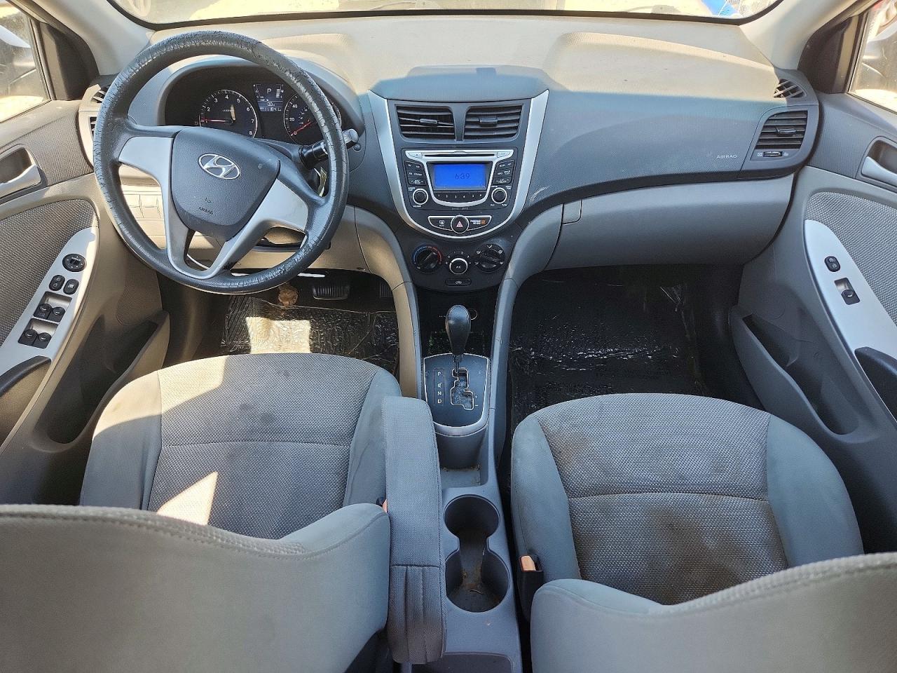 2013 Hyundai Accent Gls Серебряный vin: KMHCT4AE0DU550797