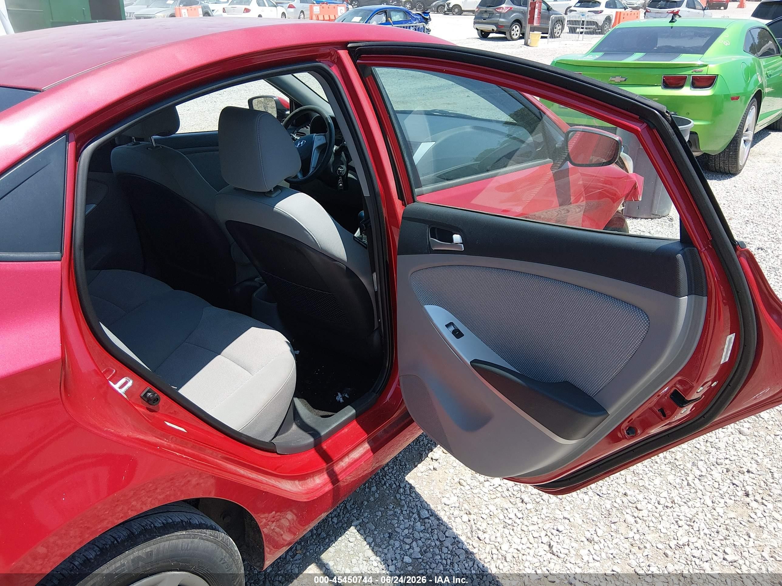 2013 Hyundai Accent Gls Red vin: KMHCT4AE0DU553649