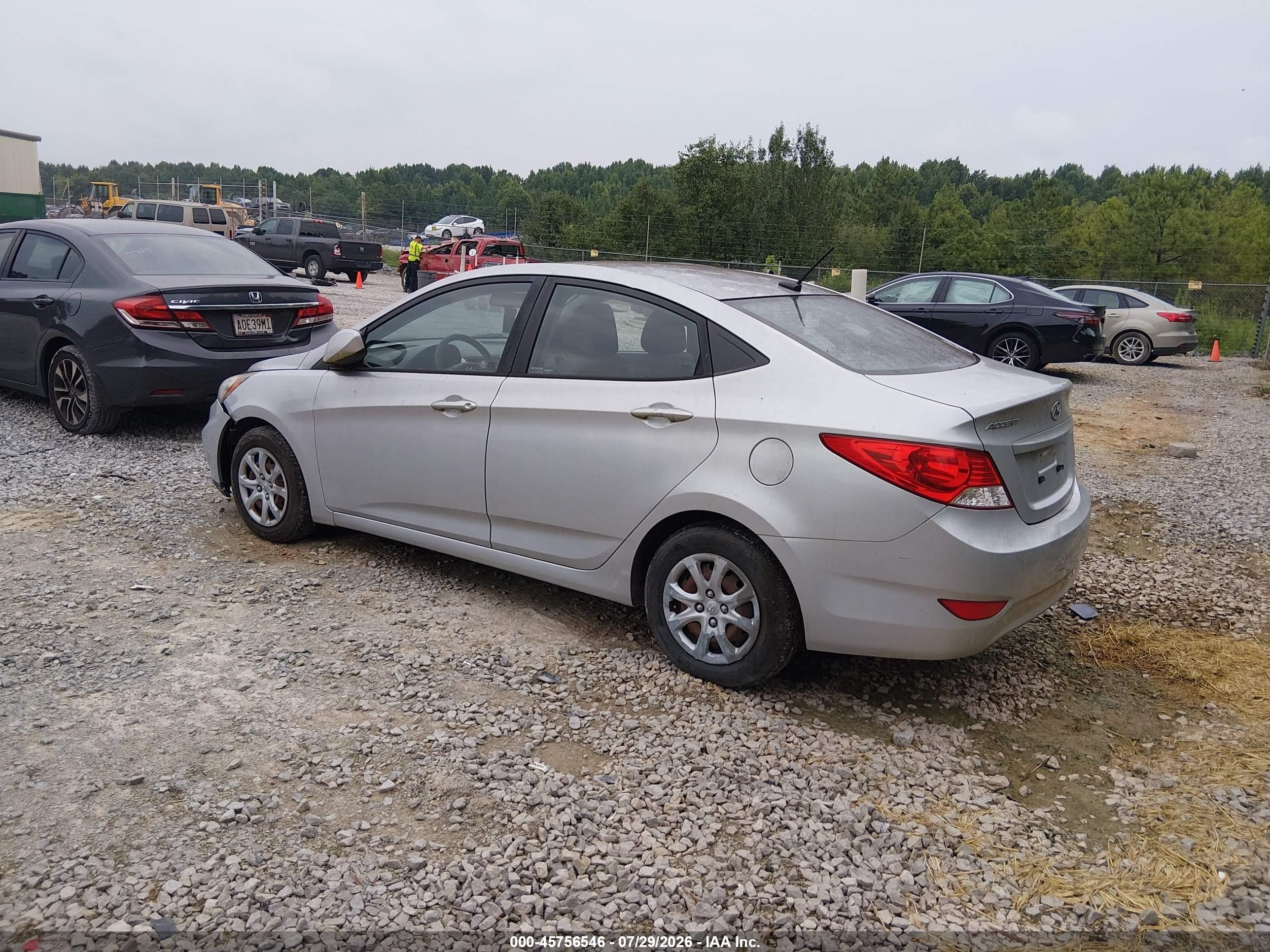 2013 Hyundai Accent Gls Silver vin: KMHCT4AE0DU556339
