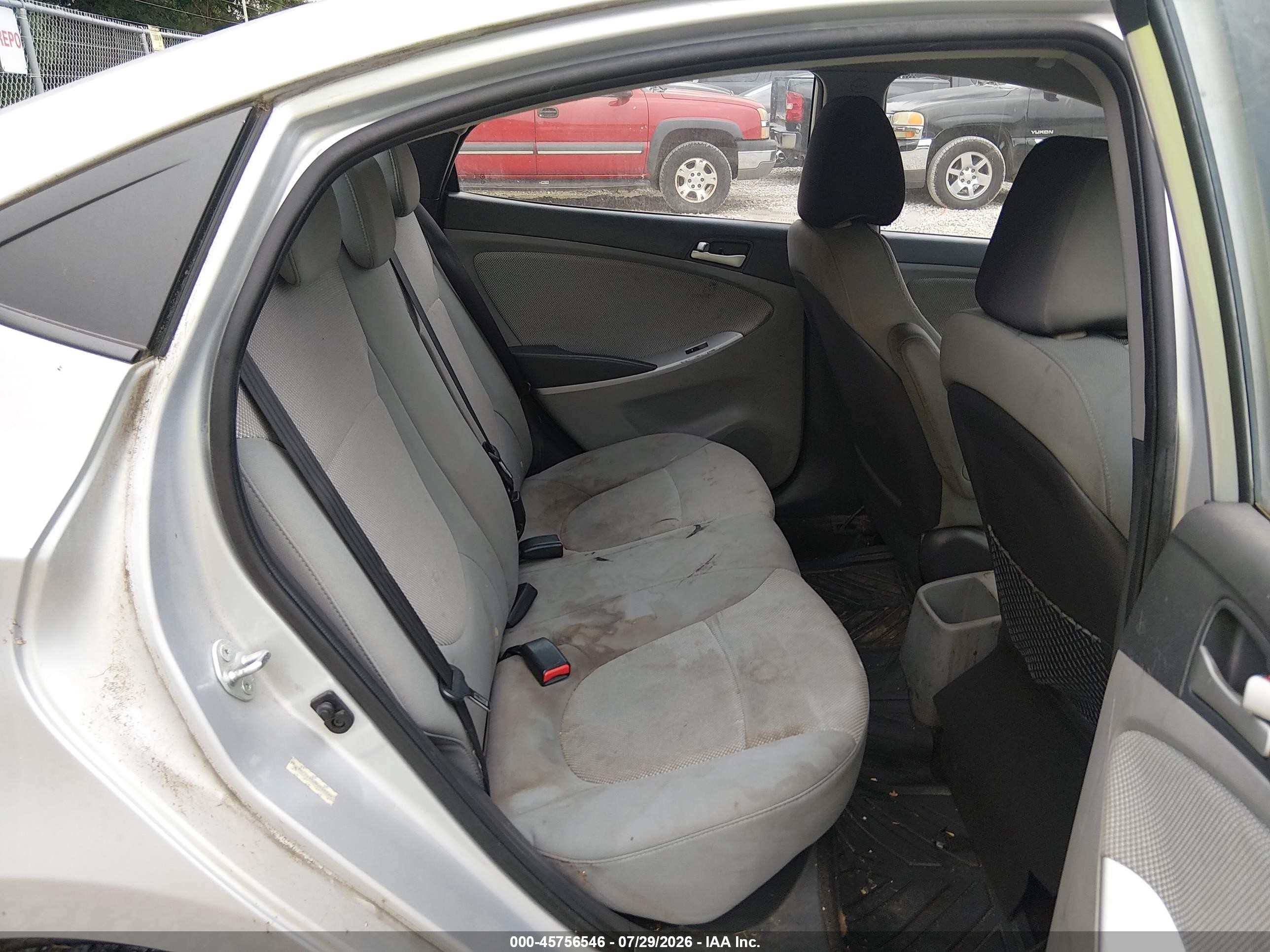 2013 Hyundai Accent Gls Silver vin: KMHCT4AE0DU556339