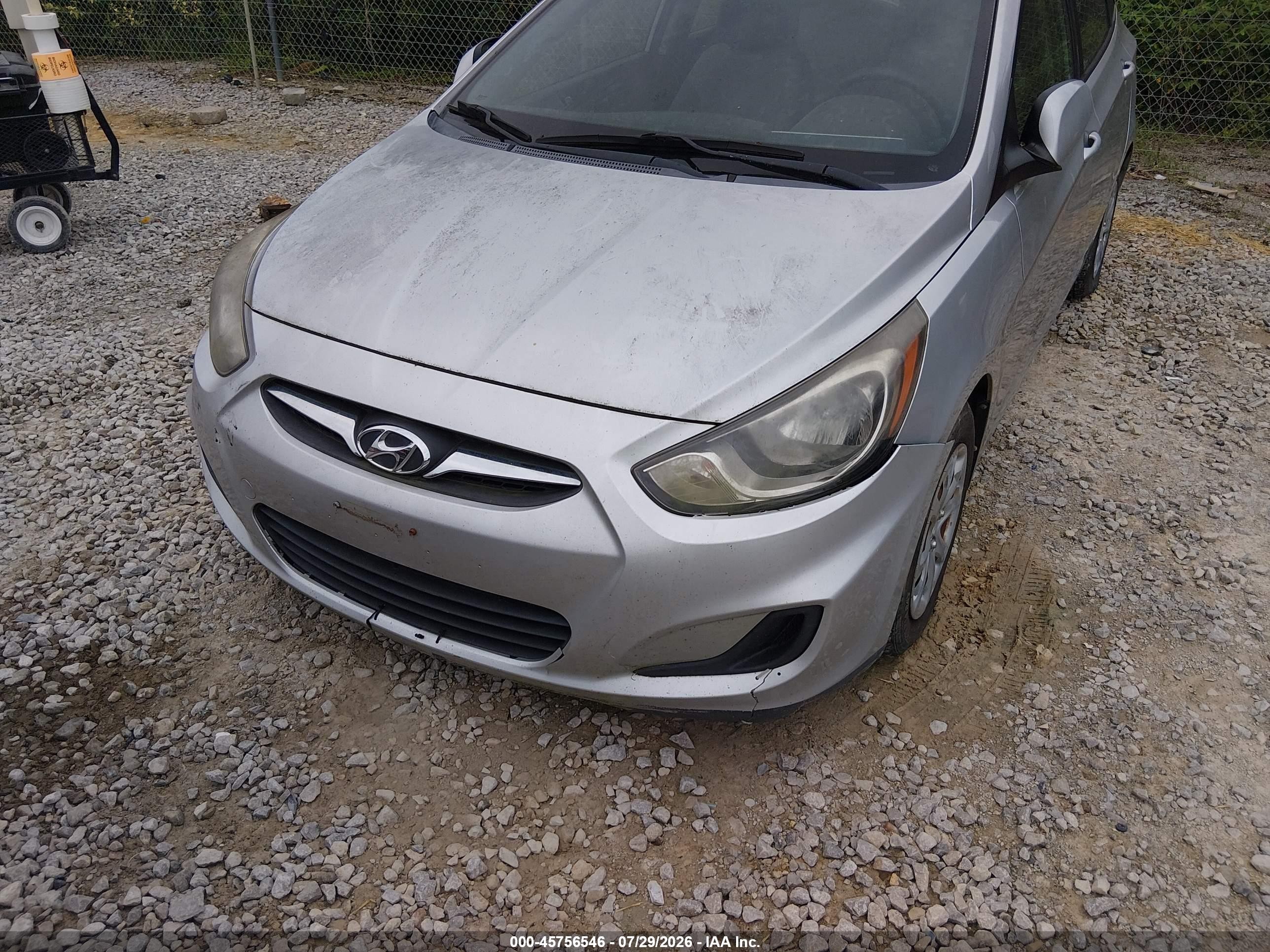 2013 Hyundai Accent Gls Silver vin: KMHCT4AE0DU556339