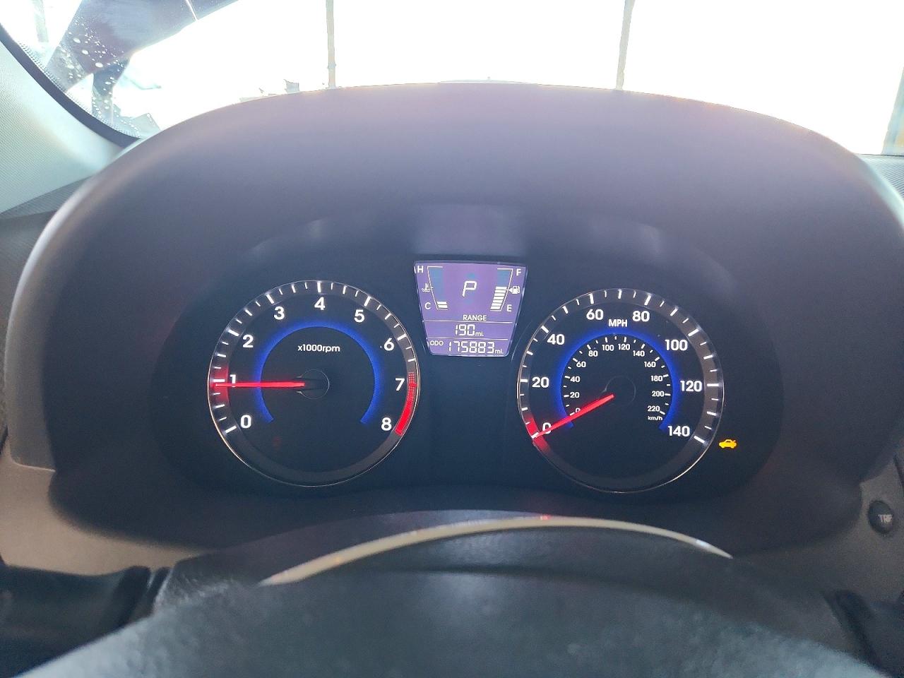 2013 Hyundai Accent Gls Red vin: KMHCT4AE0DU558396