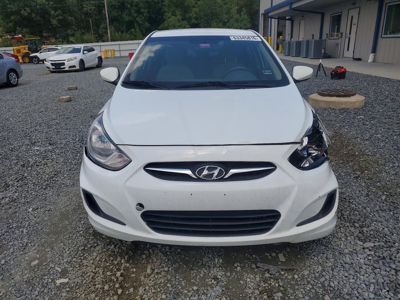 2013 Hyundai Accent Gls White vin: KMHCT4AE0DU585646