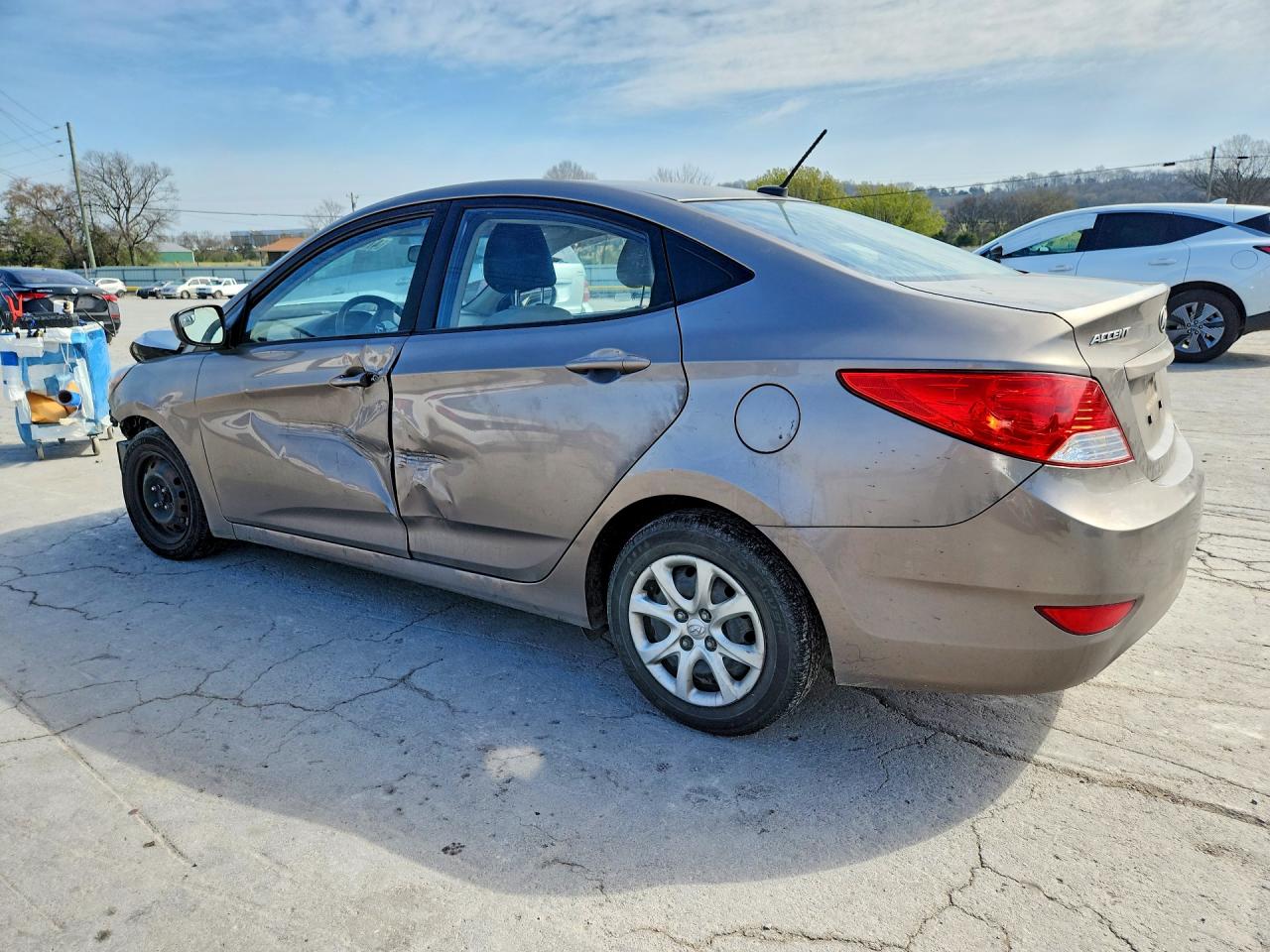 2014 Hyundai Accent Gls Silver vin: KMHCT4AE0EU614001