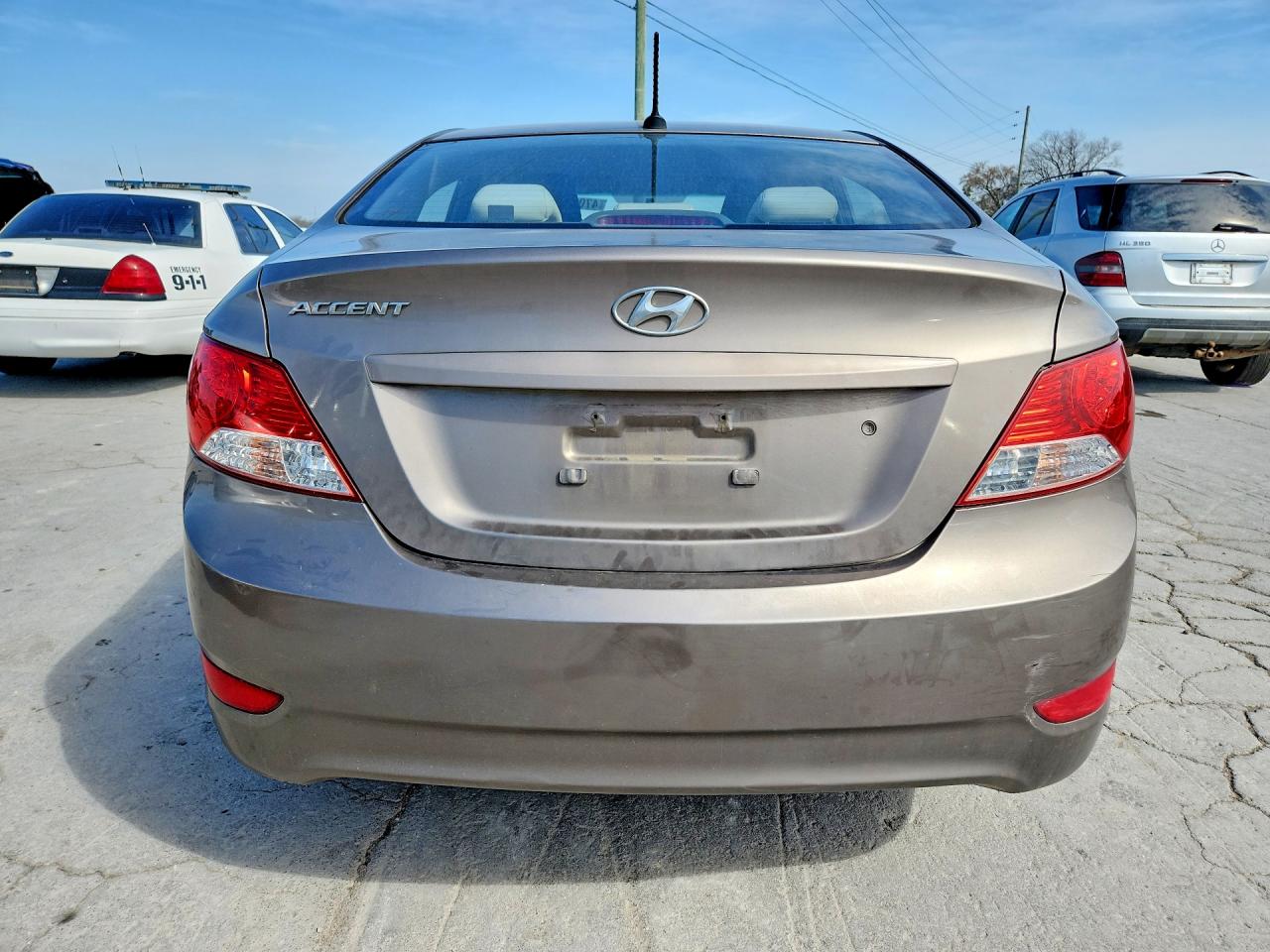 2014 Hyundai Accent Gls Silver vin: KMHCT4AE0EU614001