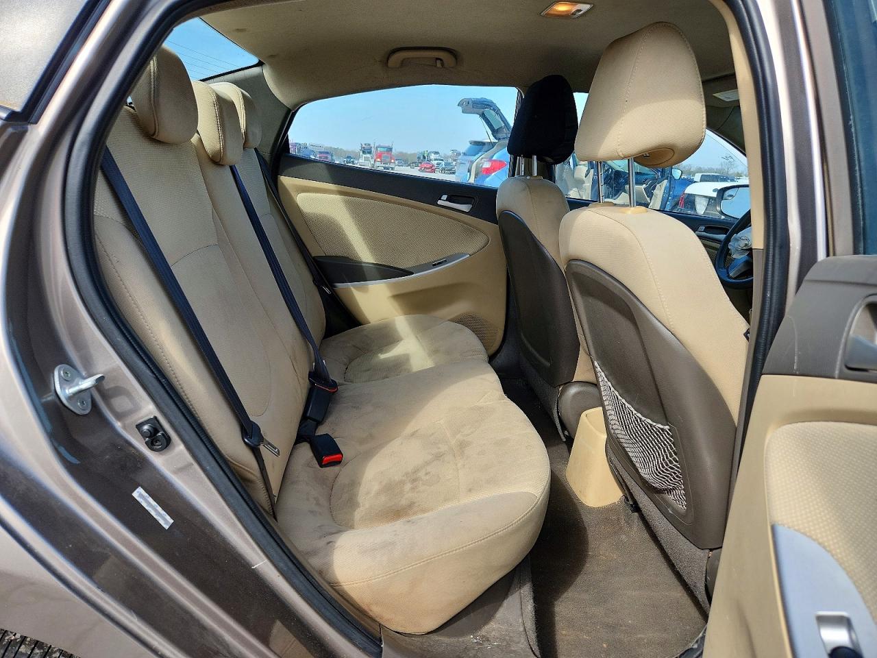2014 Hyundai Accent Gls Silver vin: KMHCT4AE0EU614001