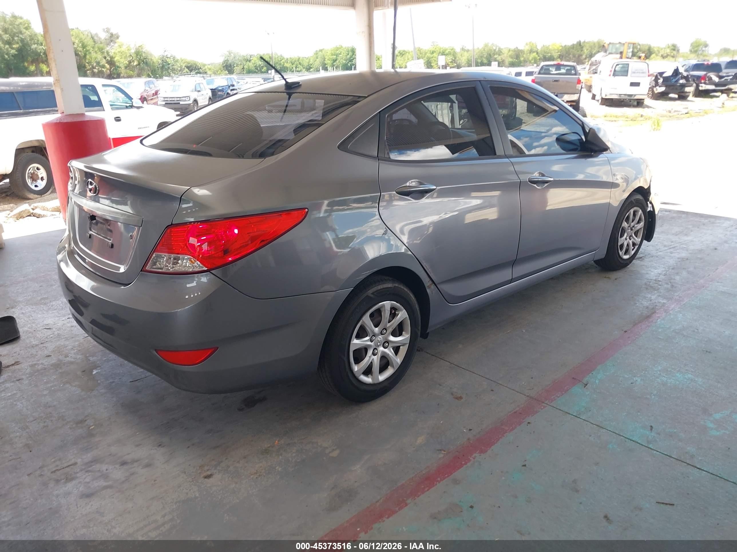 2014 Hyundai Accent Gls Gray vin: KMHCT4AE0EU636953