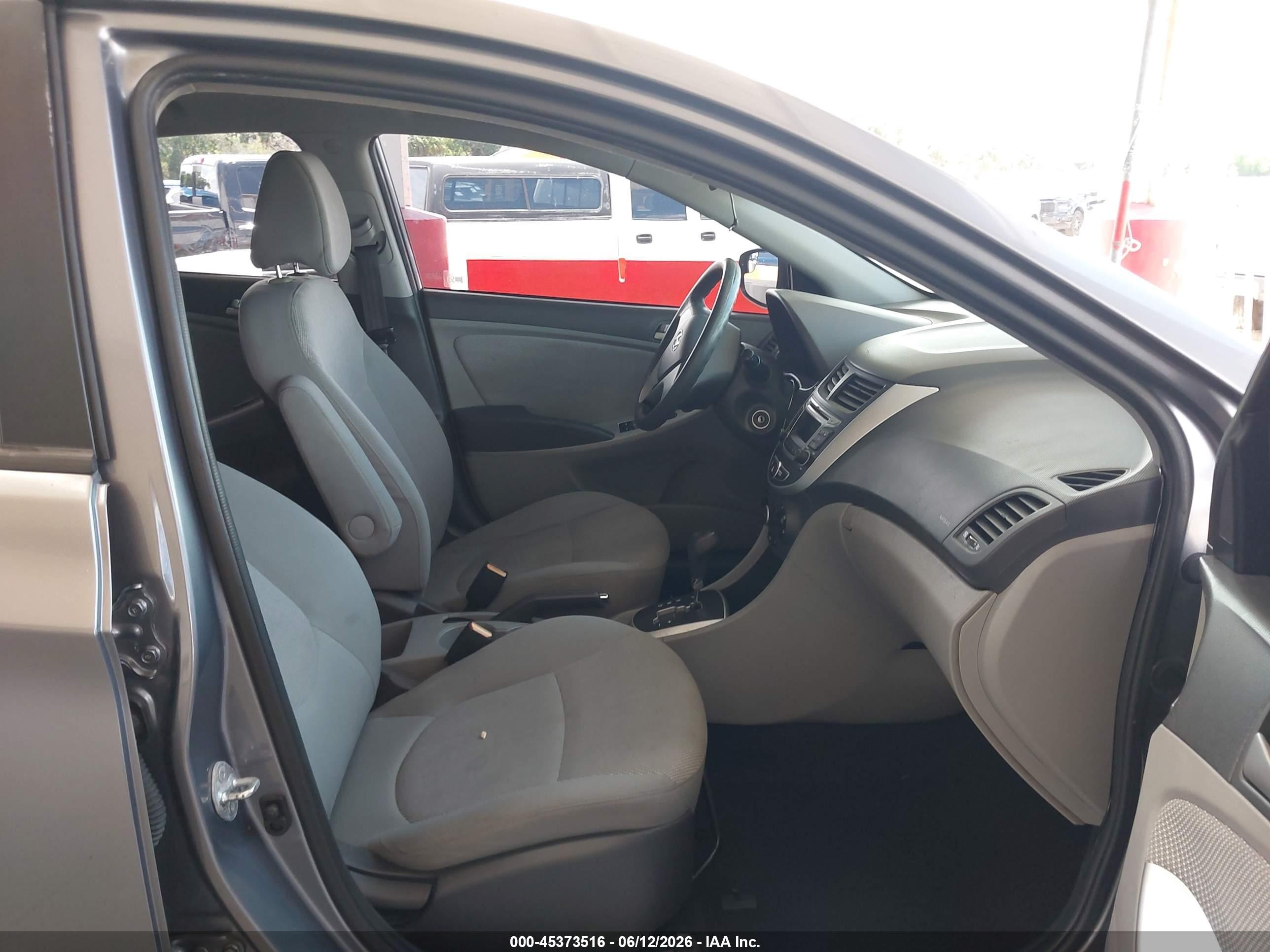 2014 Hyundai Accent Gls Gray vin: KMHCT4AE0EU636953