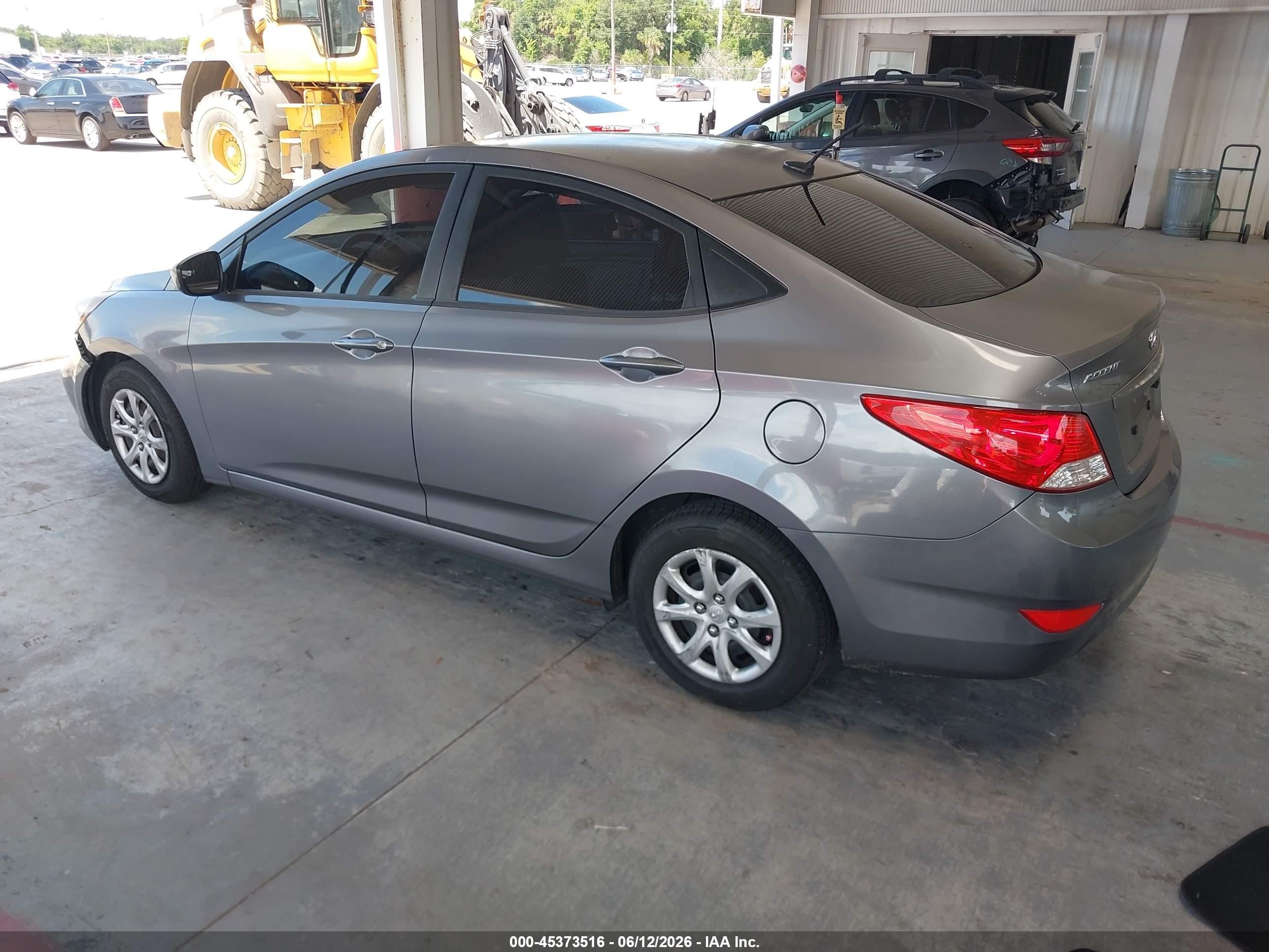 2014 Hyundai Accent Gls Gray vin: KMHCT4AE0EU636953