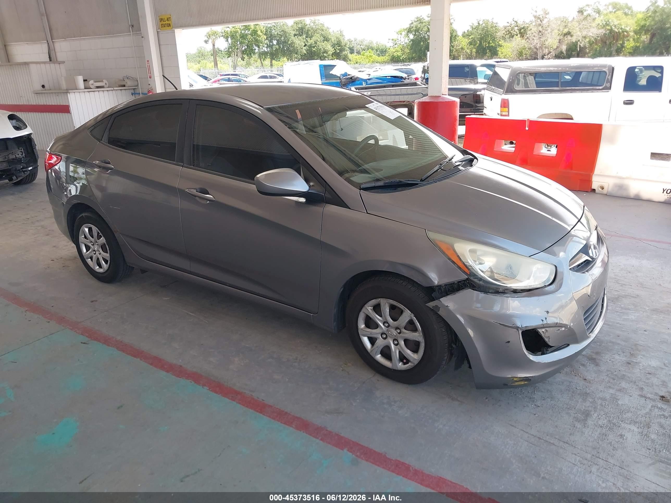 2014 Hyundai Accent Gls Gray vin: KMHCT4AE0EU636953