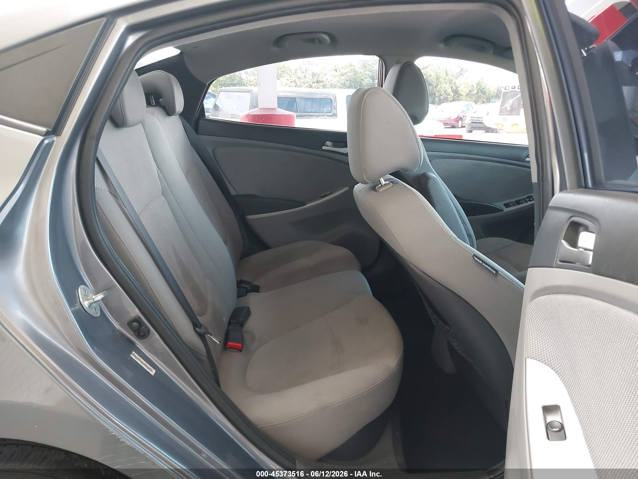 2014 Hyundai Accent Gls Gray vin: KMHCT4AE0EU636953