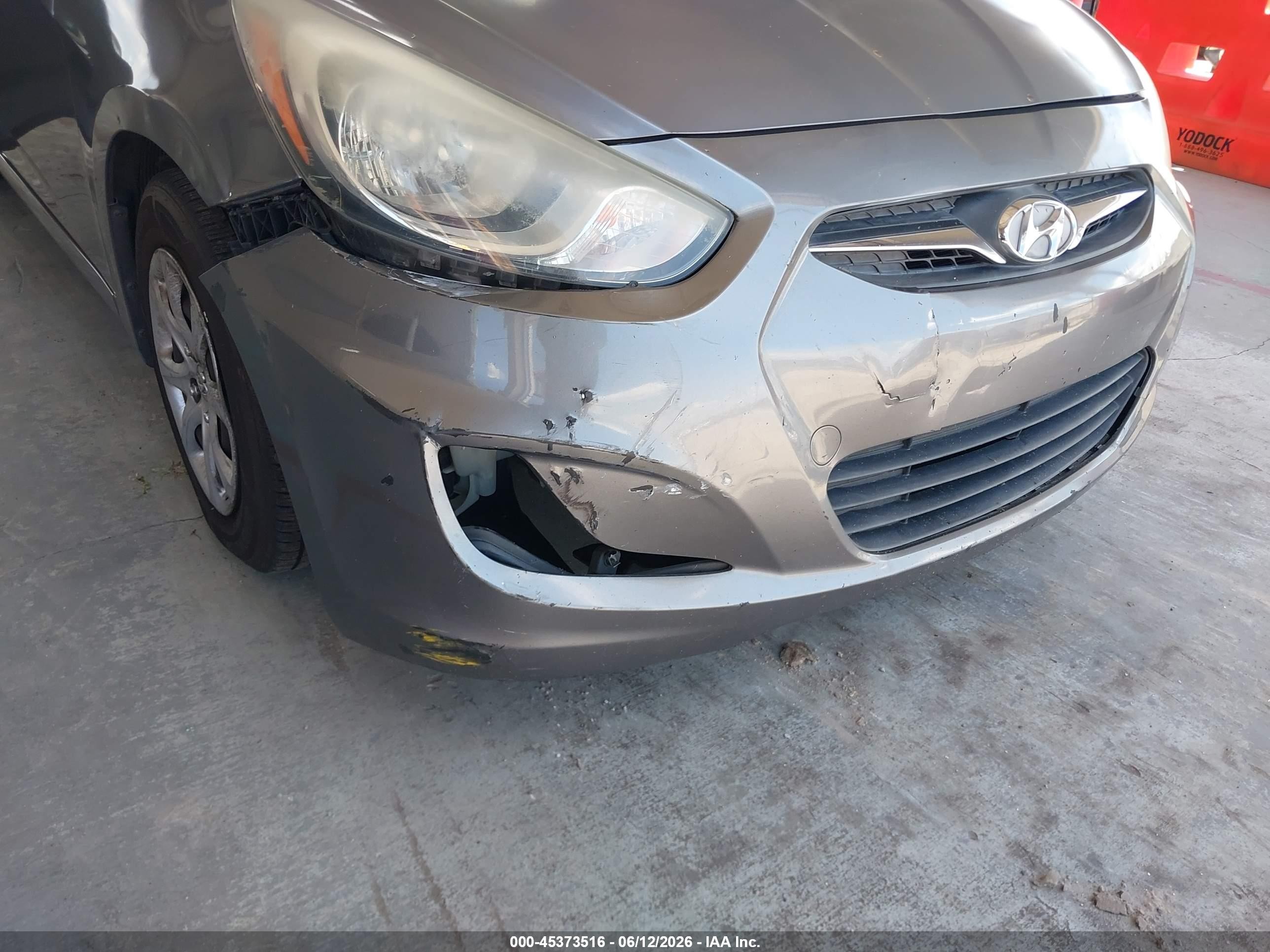 2014 Hyundai Accent Gls Gray vin: KMHCT4AE0EU636953