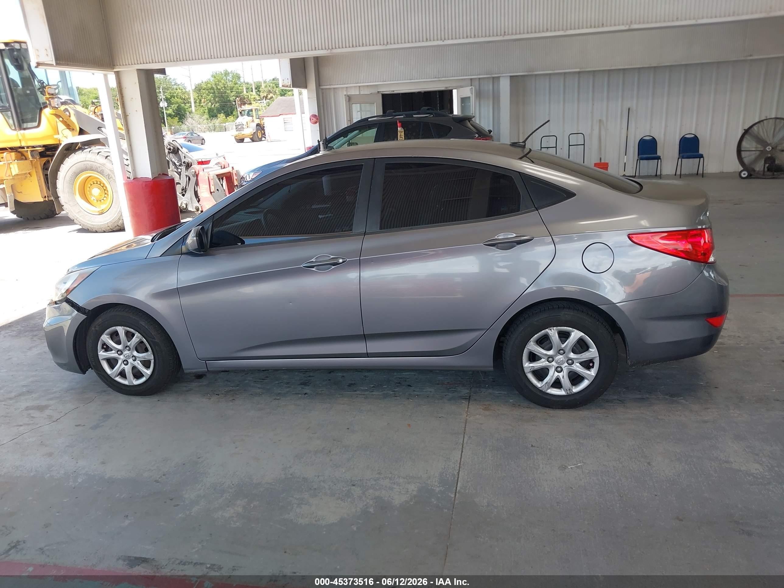 2014 Hyundai Accent Gls Gray vin: KMHCT4AE0EU636953