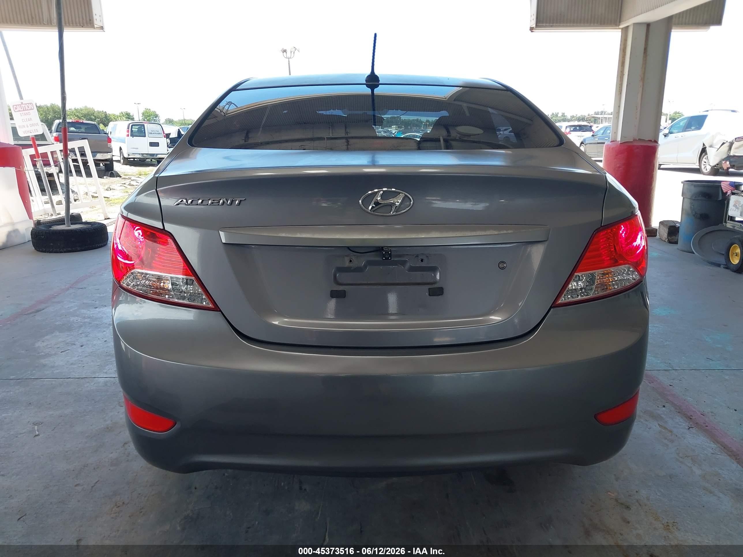 2014 Hyundai Accent Gls Gray vin: KMHCT4AE0EU636953