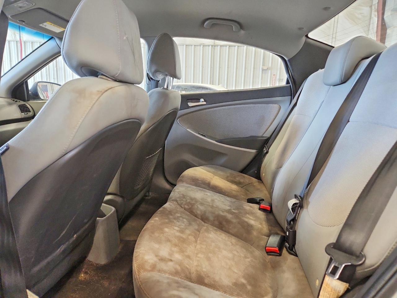 2014 Hyundai Accent Gls Silver vin: KMHCT4AE0EU642848