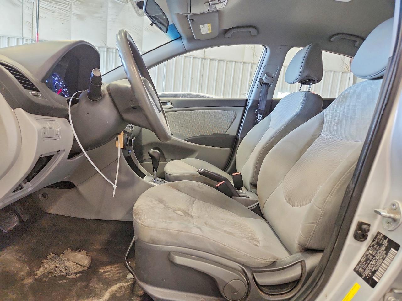 2014 Hyundai Accent Gls Silver vin: KMHCT4AE0EU642848
