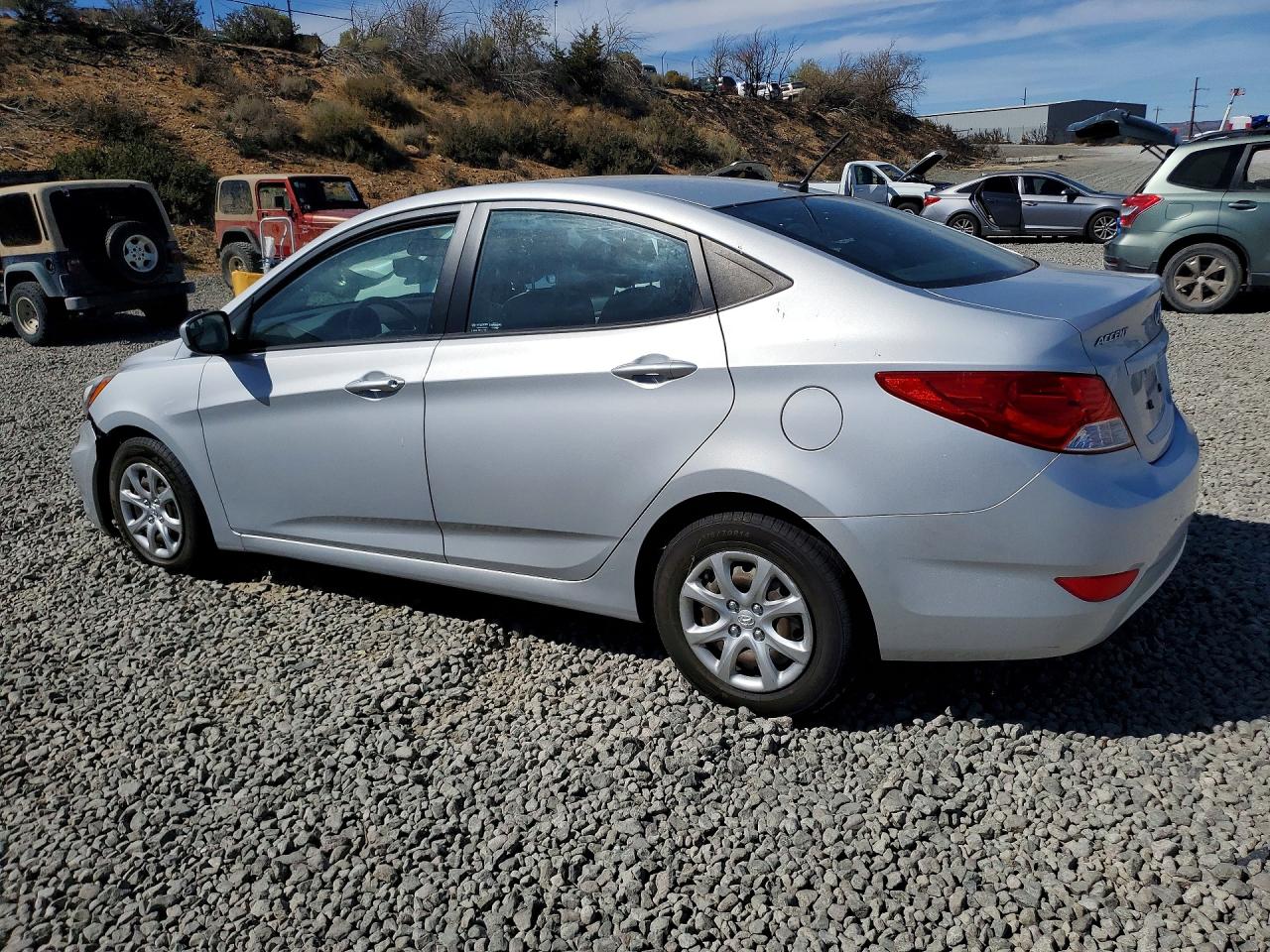 2014 Hyundai Accent Gls Серебряный vin: KMHCT4AE0EU704815