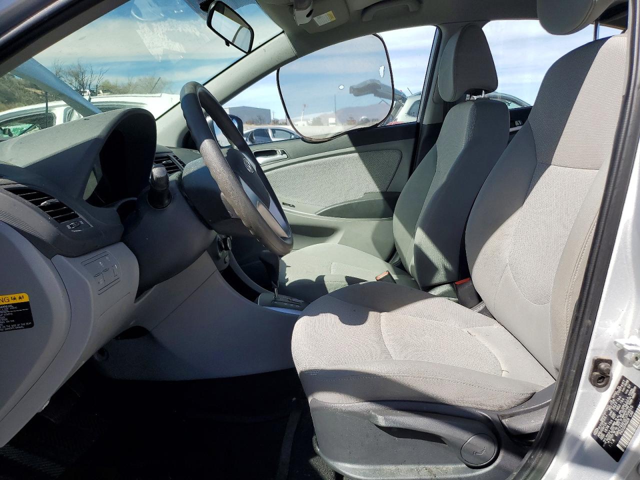2014 Hyundai Accent Gls Серебряный vin: KMHCT4AE0EU704815