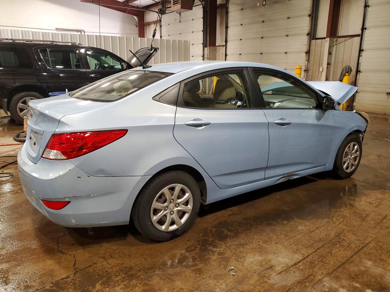 2014 Hyundai Accent Gls Blue vin: KMHCT4AE0EU715412