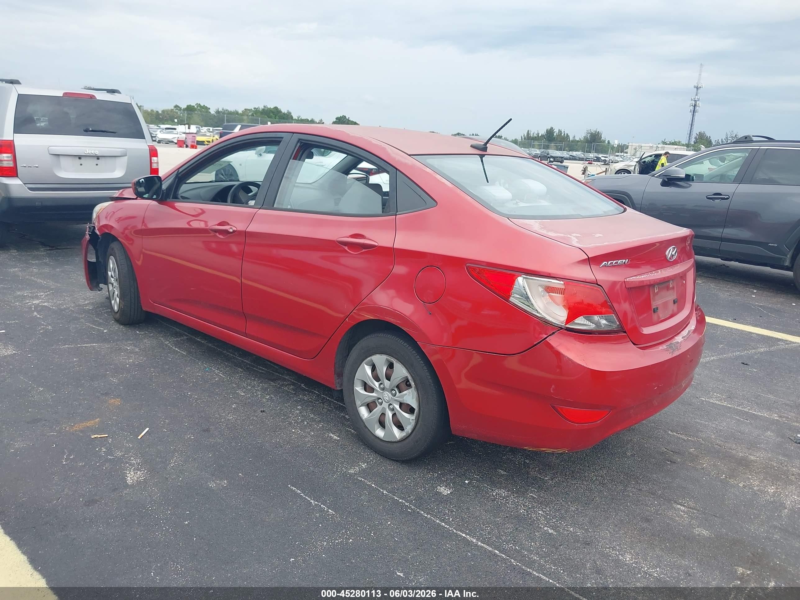 2015 Hyundai Accent Gls Red vin: KMHCT4AE0FU800963