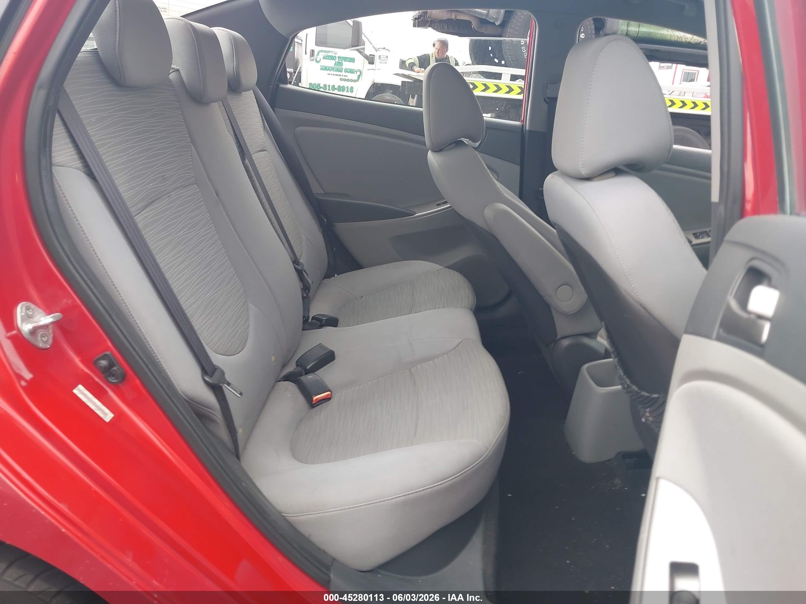 2015 Hyundai Accent Gls Red vin: KMHCT4AE0FU800963