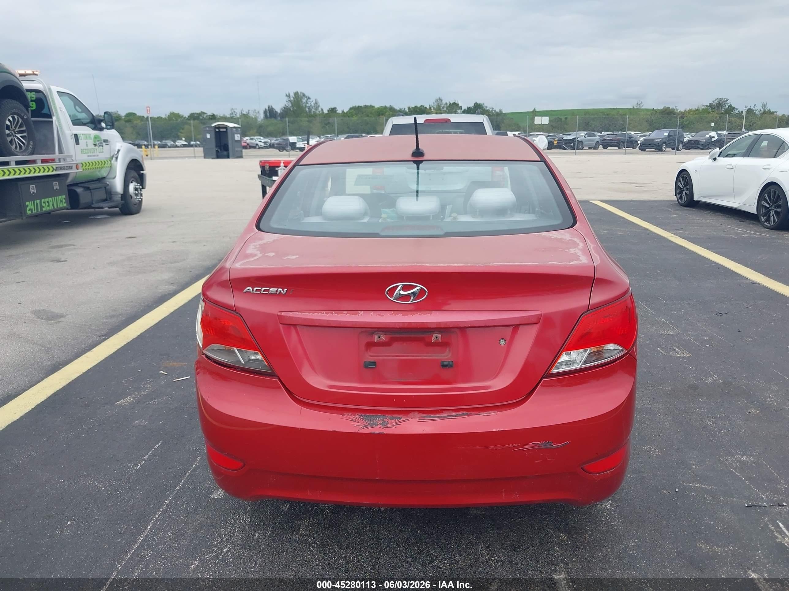 2015 Hyundai Accent Gls Red vin: KMHCT4AE0FU800963